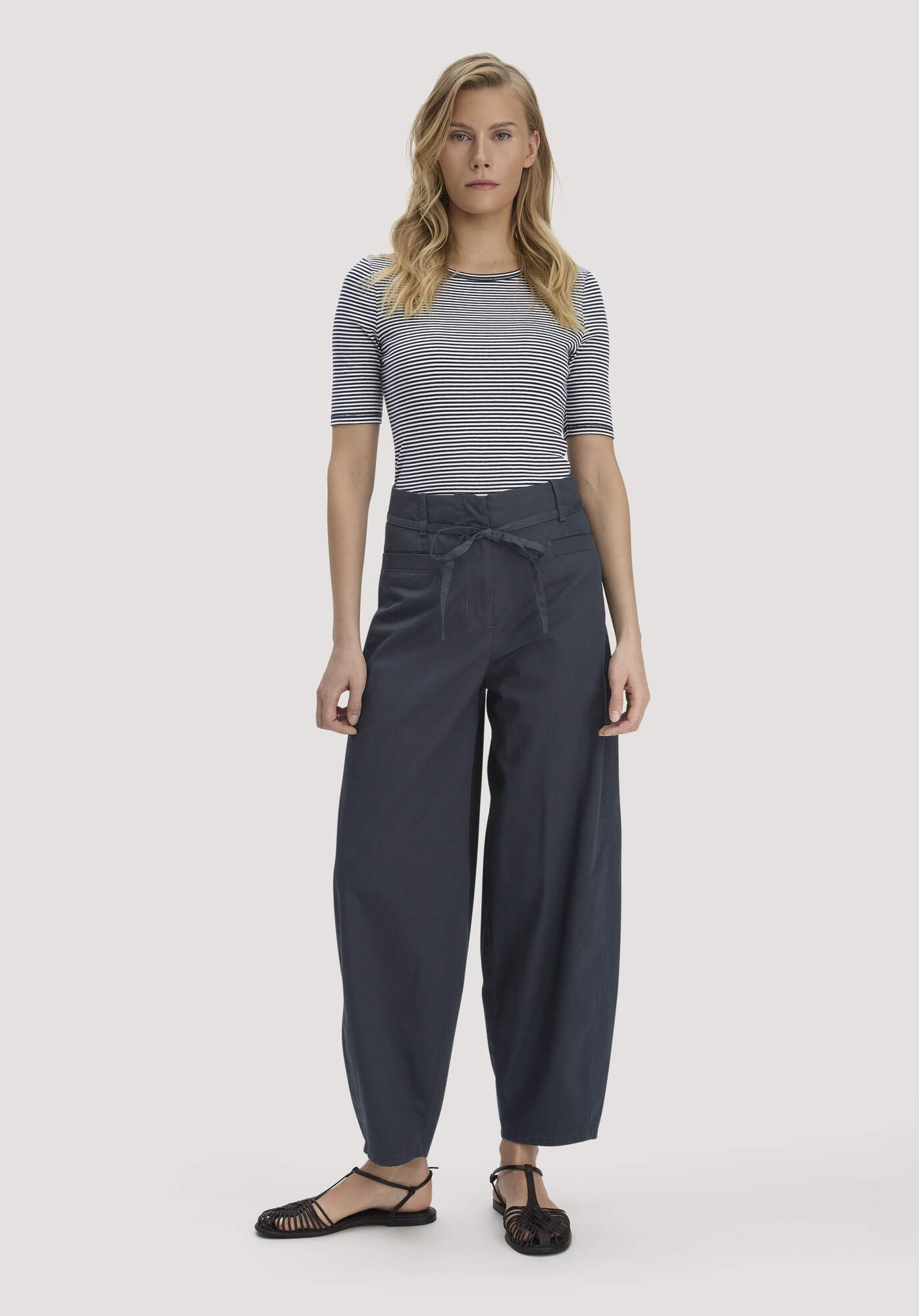 Hessnatur Stoffhose aus Bio-Baumwolle mit Elasthan (1-tlg)