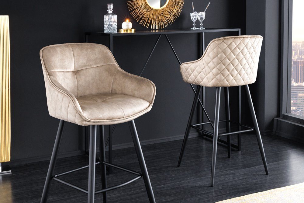 riess-ambiente Barhocker EUPHORIA champagner greige / schwarz (Einzelartikel, 1 St), Esszimmer · Samt · Edelstahl · mit Lehne · Tresenstuhl · Barock Design