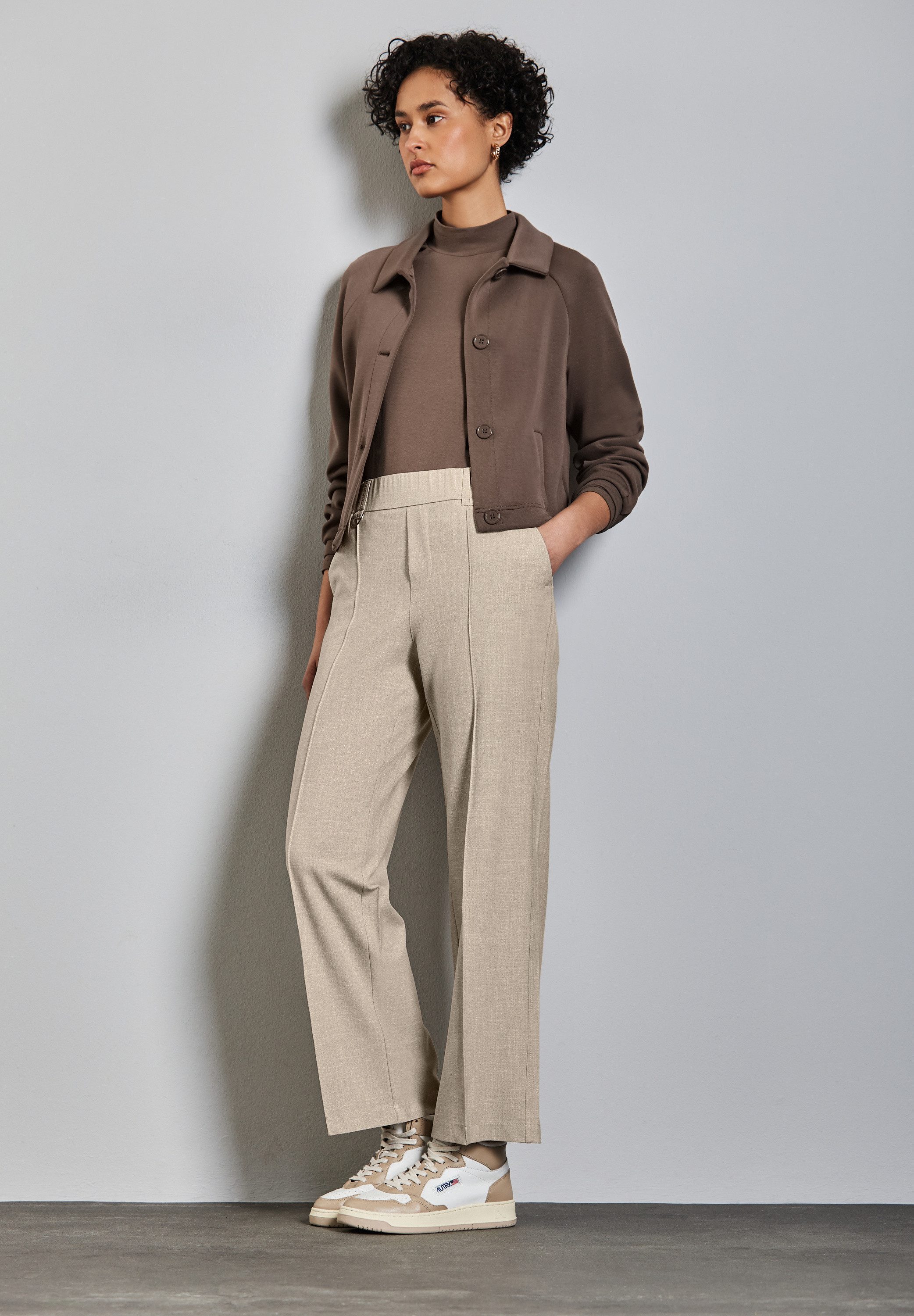 STREET ONE Stoffhose Sommerhose im Casual Fit und mit Stretch