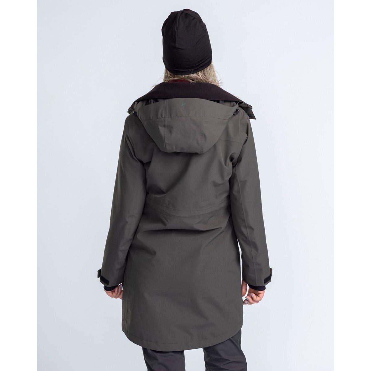 Pinewood Outdoorjacke Rain Women Parka Stylischer Damenparka, der bei jedem Wetter Schutz und Komfort