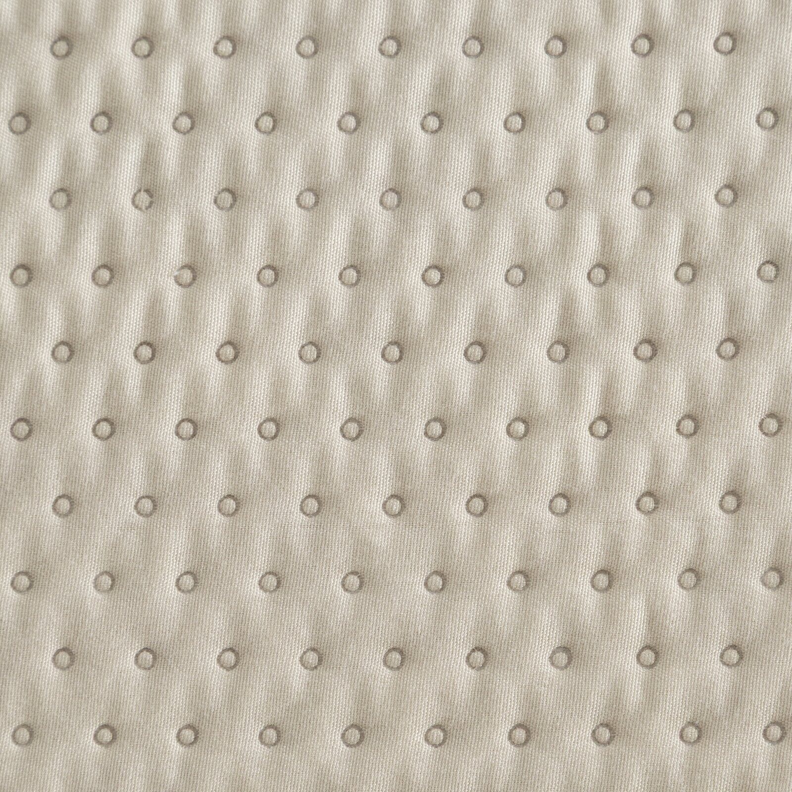Design91 Tagesdecke BELLA RÜSCHE, Bettüberwurf mit Rüschen, elegante Tagesdecke, weiche Struktur