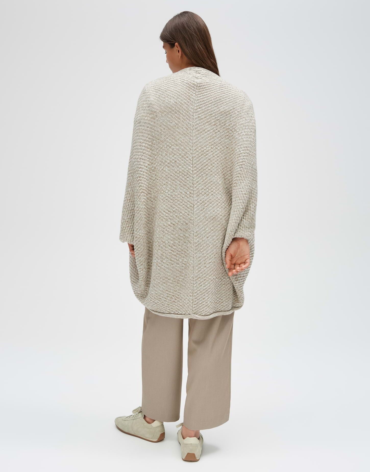 OPUS Cape Amaryllis waffle aus pflegeleichtem Material Die Capeform bringt Struktur und Leichtigkeit in Layerings – Bild 3 von 5