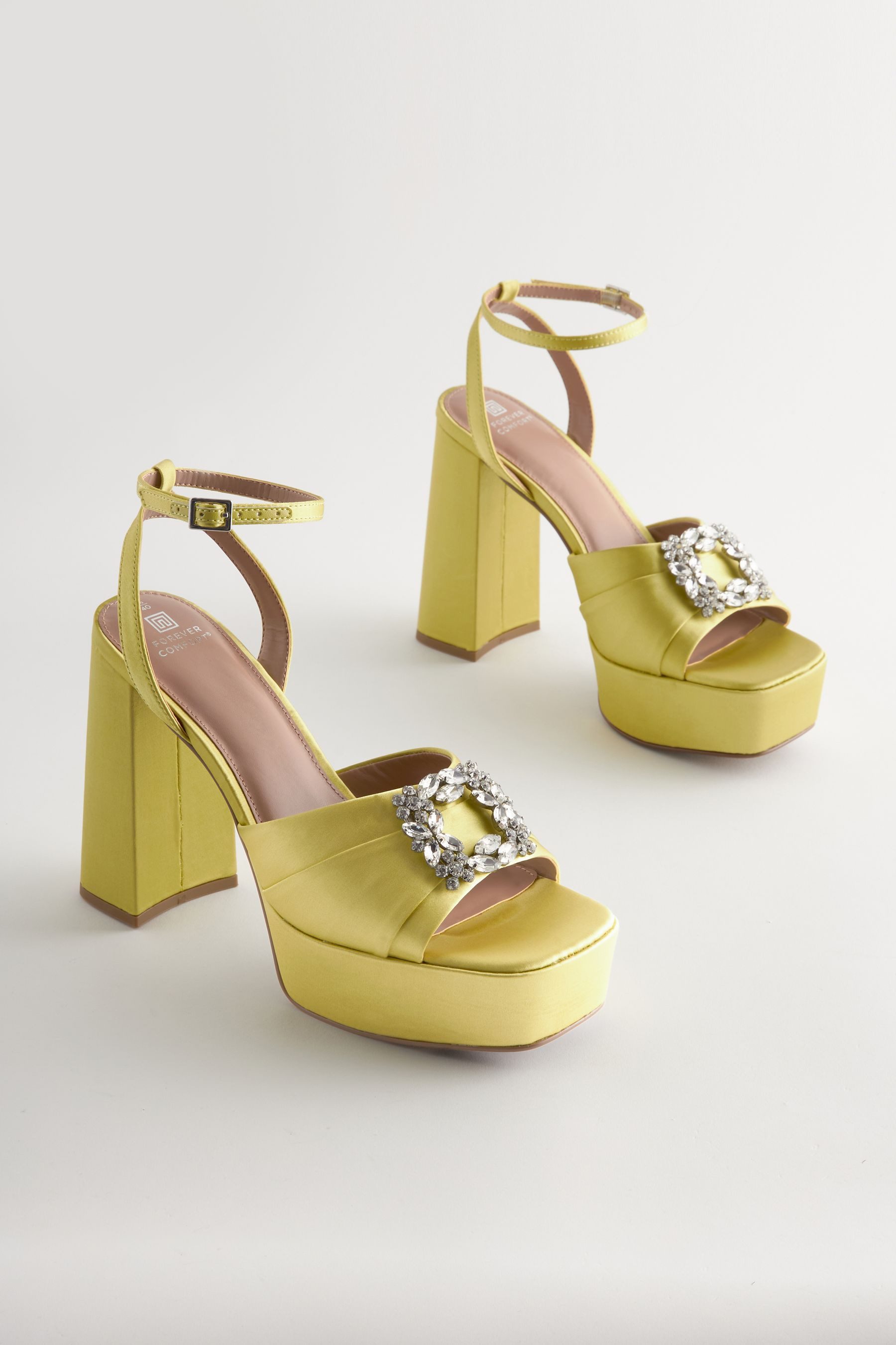 Next Forever Comfort® Verzierte Plateausandale Plateausandaletten (1-tlg) günstig online kaufen