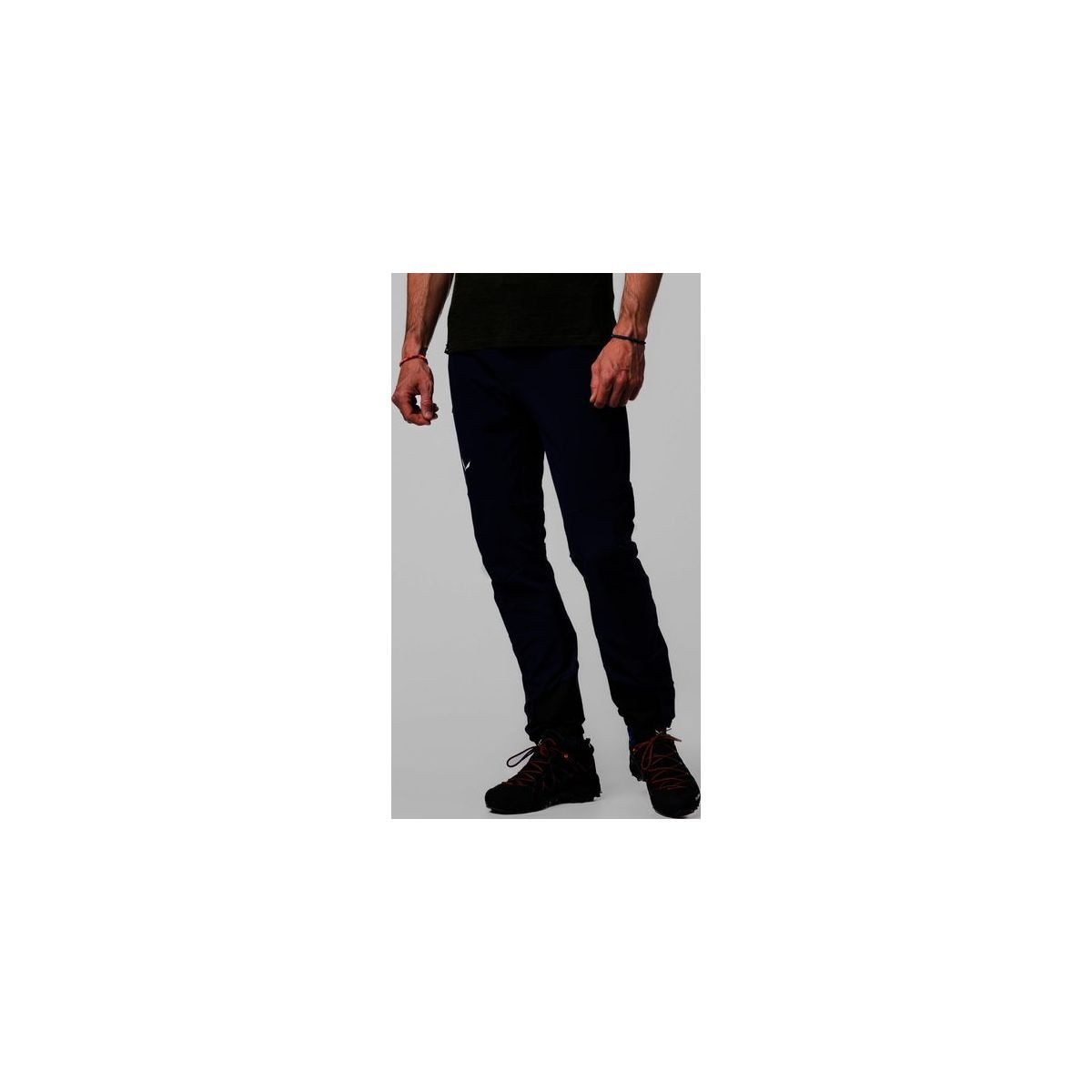 Salewa Outdoorhose Agner Orval 3 Durastretch M REG Pants Technische Softshellhose für Herren, ideal für alpine Aktivitäten
