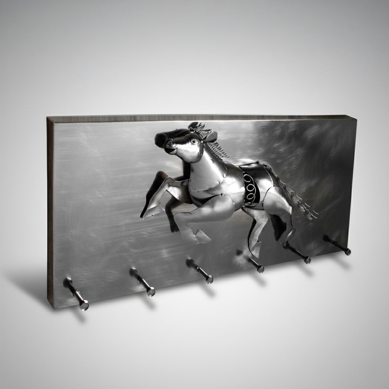 HAKU Wandgarderobe Große Hakenleiste mit Klassischem 3D Motiv - 3D Wandbild, 6 Haken, Einfache Montage, Vintage Deko, venickelter Stahl