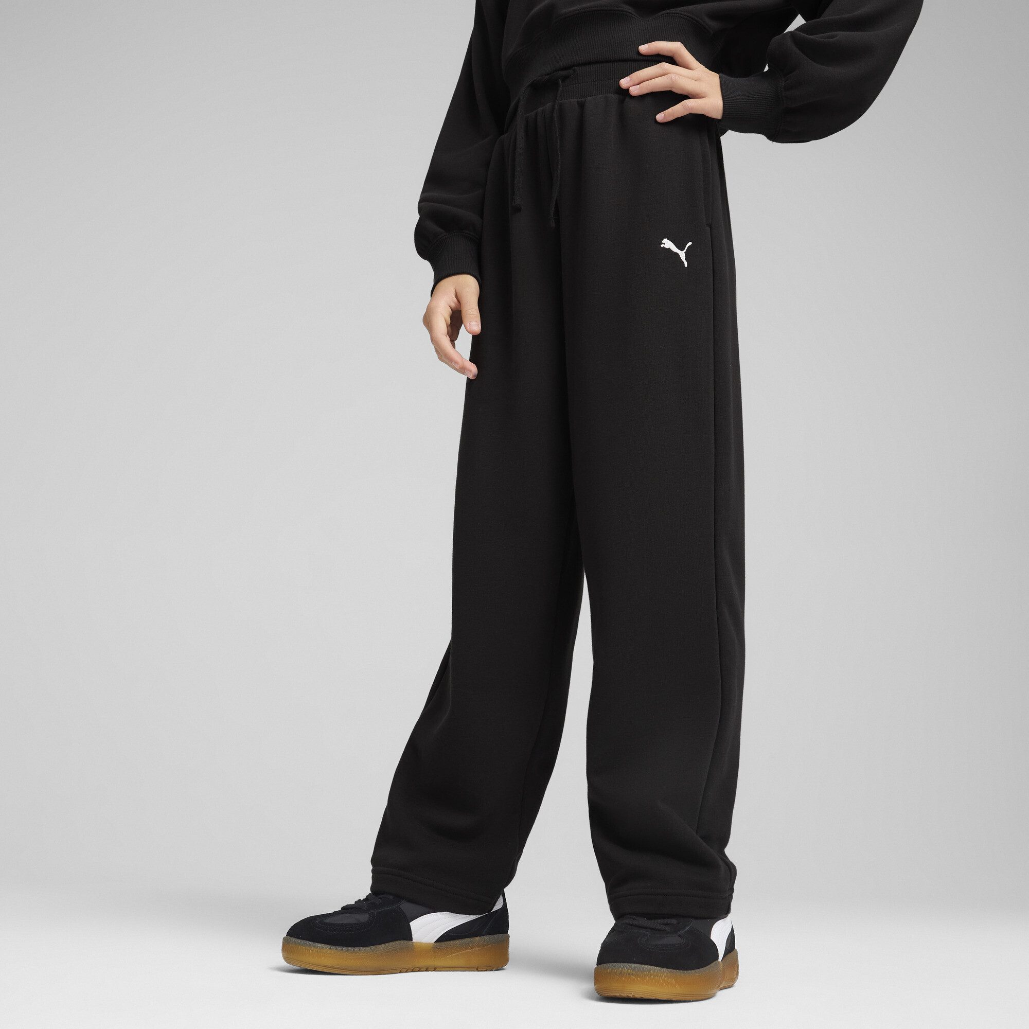 PUMA Sporthose Wardrobe Essentials Relaxed Wide Leg Jogginghose Mädchen