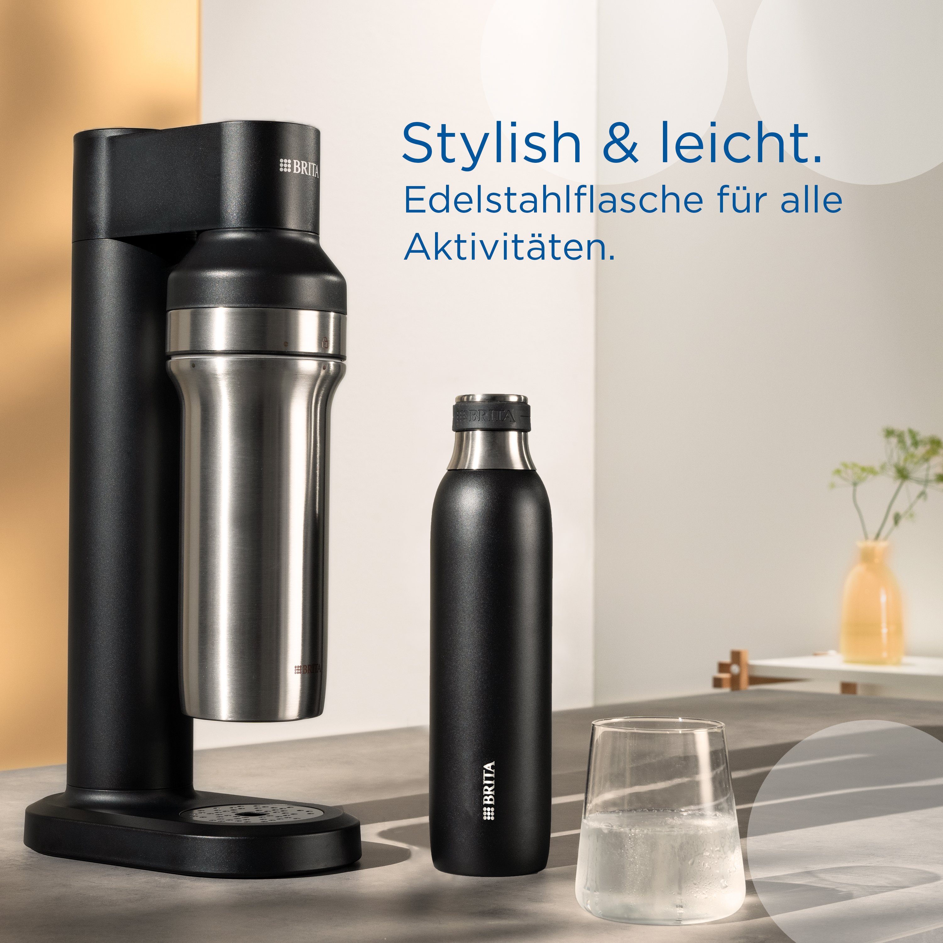 BRITA Wassersprudler Flasche sodaTRIO, (1 x original BRITA sodaTRIO Edelstahlflasche klein in schwarz), isolierte & doppelwandige Premium Edelstahl Flasche, 0,65l