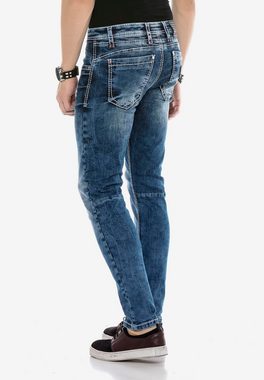 Cipo & Baxx Bequeme Jeans in klassischem Design