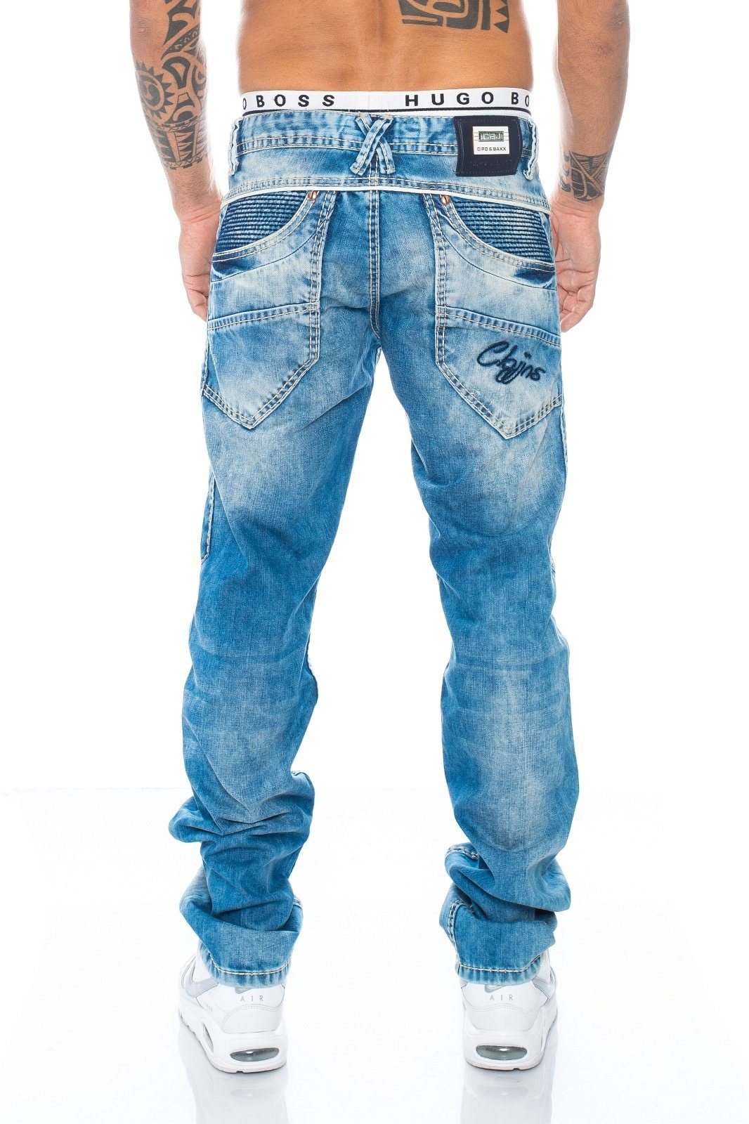 dicken Waschung Ausgefallene kleinen Abriebstellen & mit mit Regular-fit-Jeans mit Hose Nähten, Cipo Design stylischen Jeans Baxx Applikationen Aufwendiges Herren