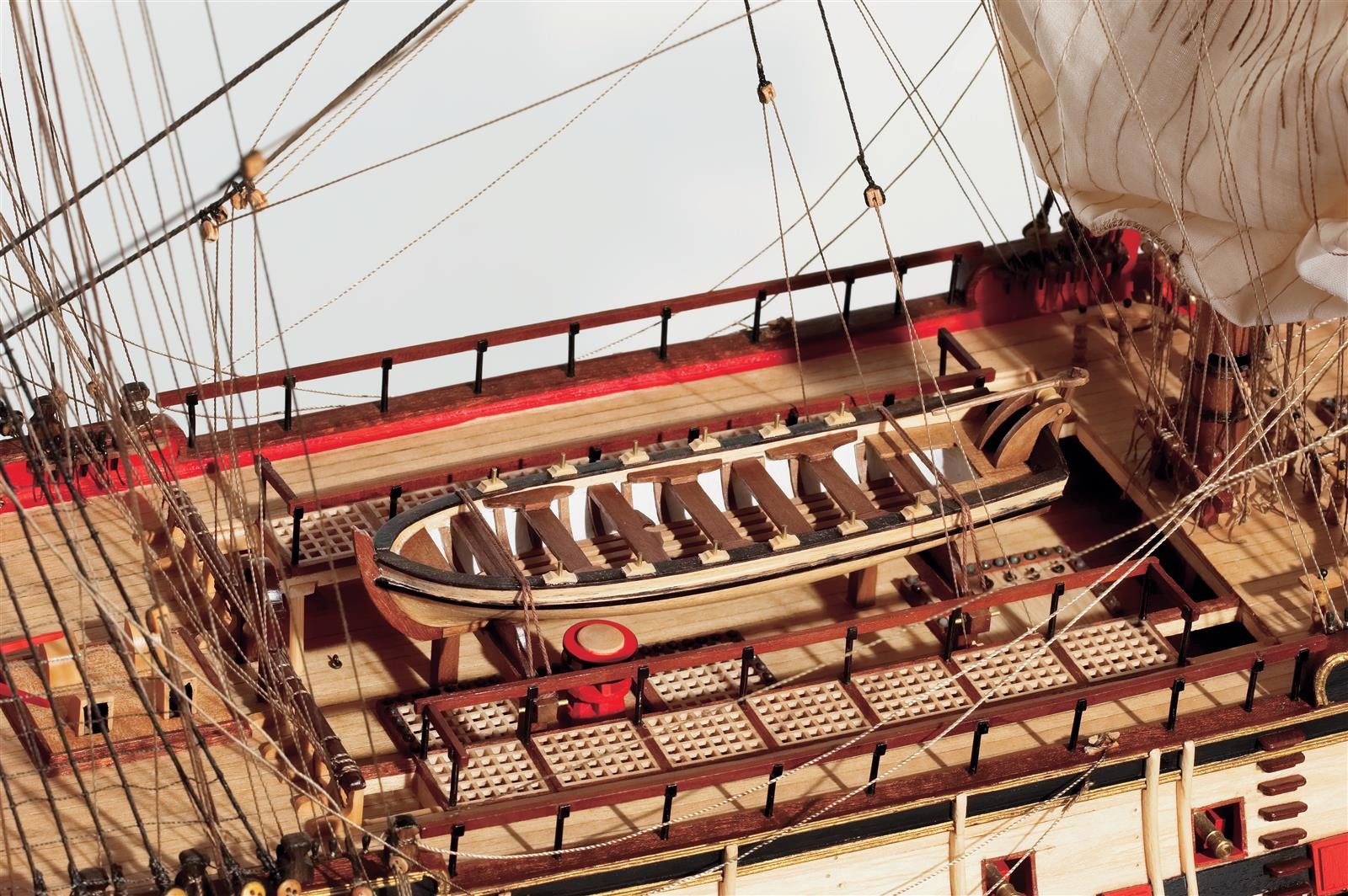 OcCre Modellbausatz Montanes 1:70 Schiffsbausatz, (Schiff, 7578-tlg., Schiffsbausatz), Made in Europe