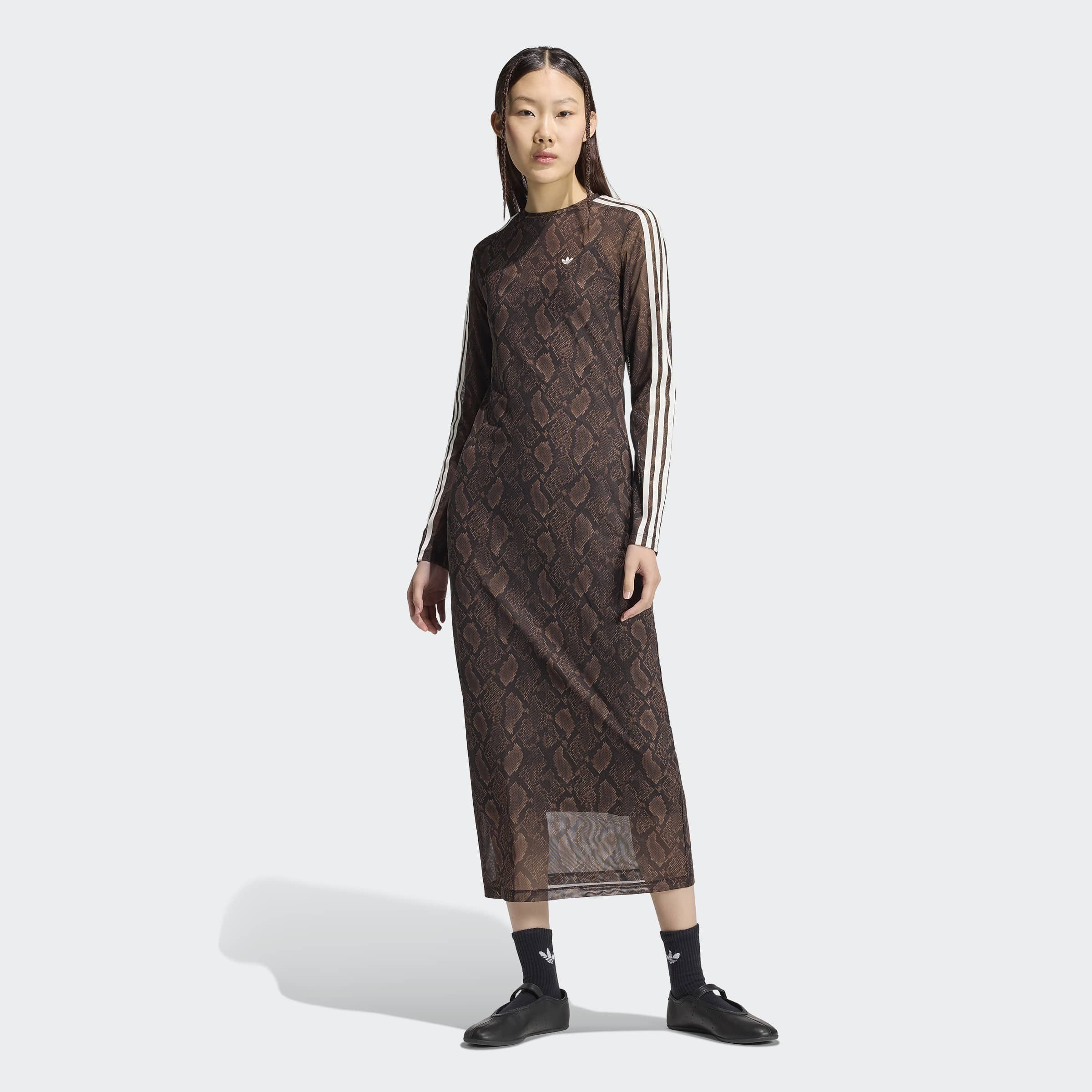 adidas Originals Maxikleid, SCHLANGENPRINT Ein schmal geschnittenes Maxikleid mit eleganter Silhouette