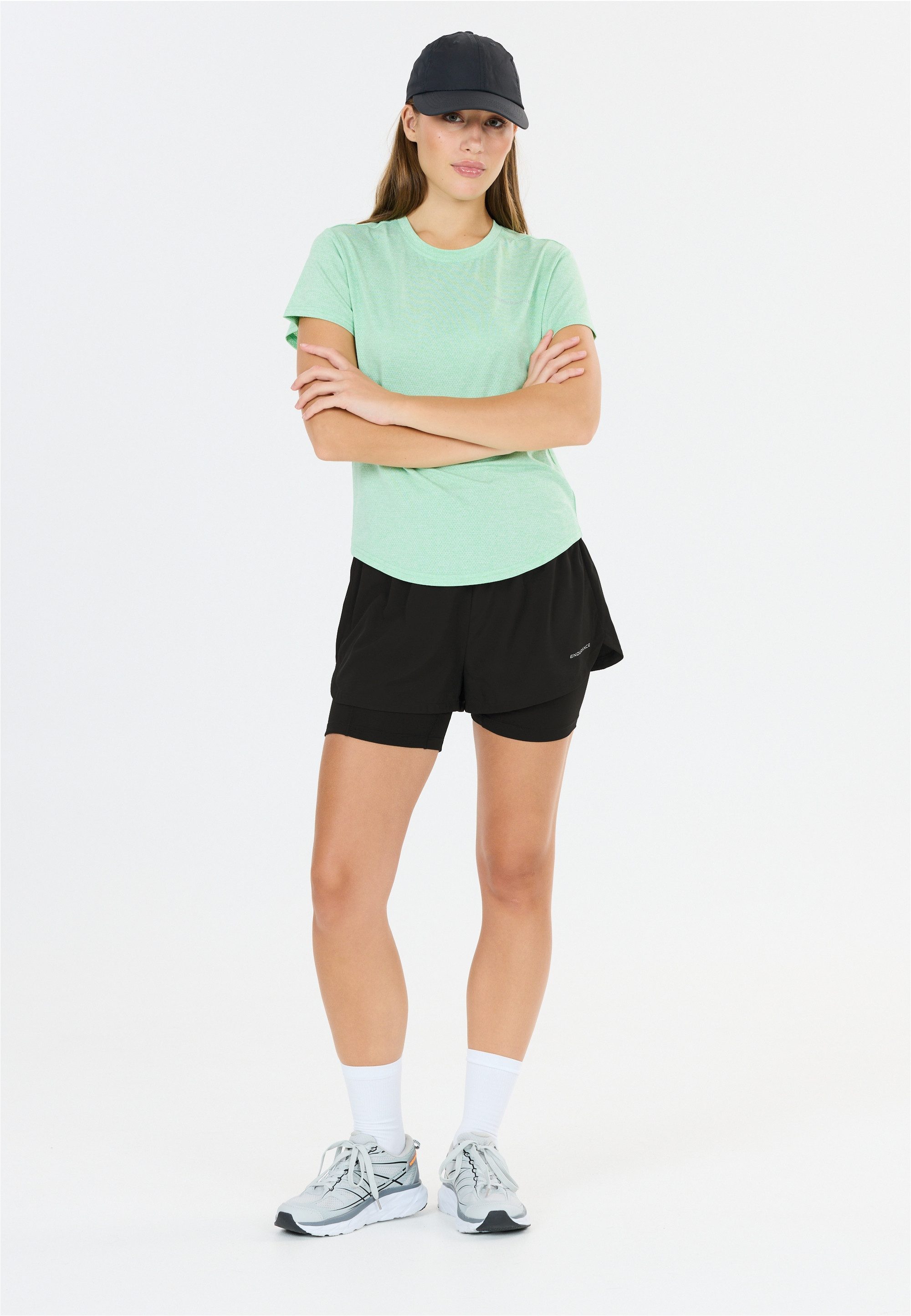ENDURANCE Shorts Less mit 4-Wege Stretch