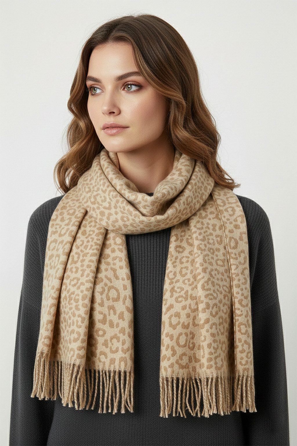 Faera Modeschal Leopardenmuster weicher Griff mit Fransen leicht wärmend, (1-St), 9464 in Camel