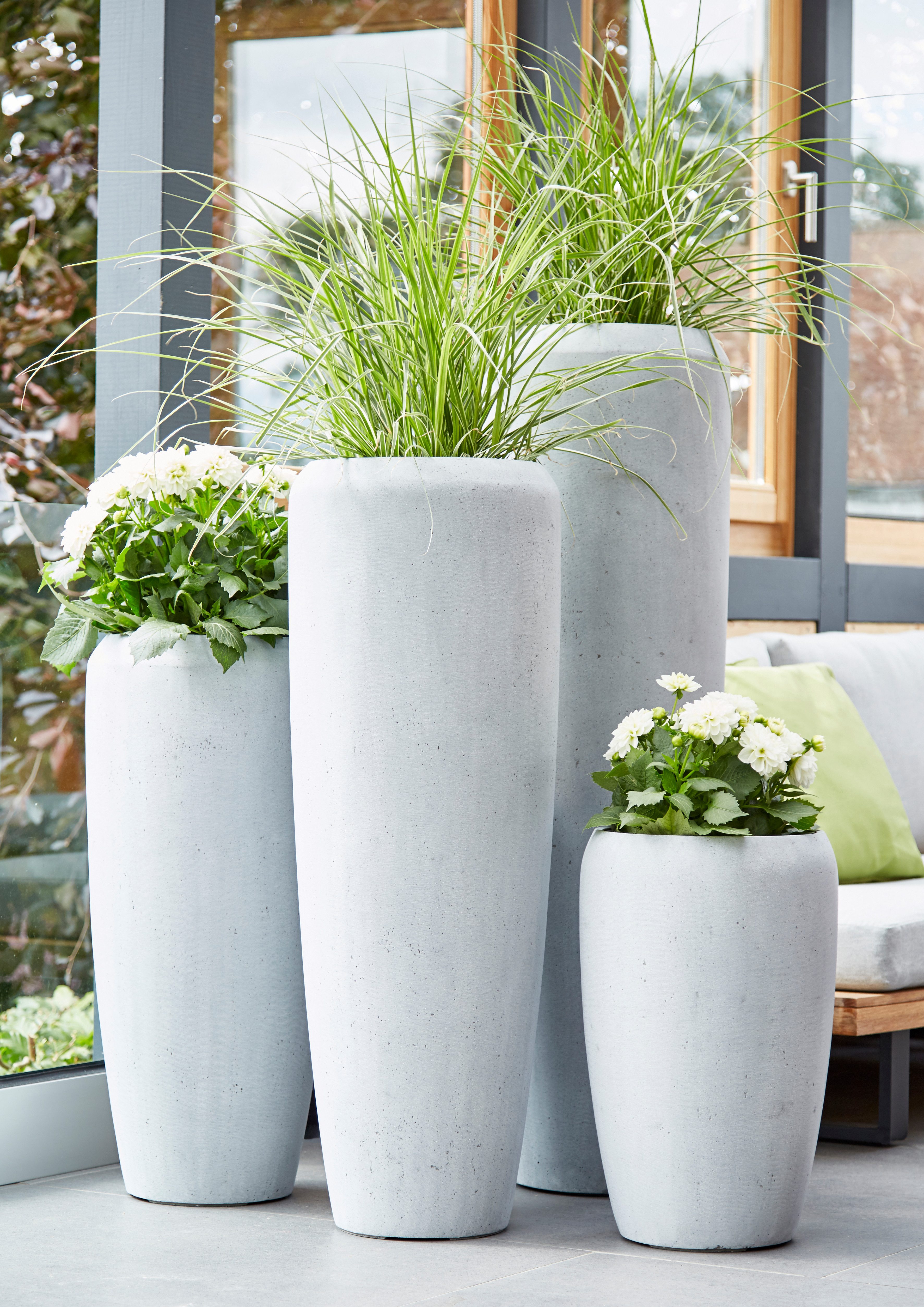 Flingora Bodenvase Cleo, mit Einsatz - Fiberglas - Indoor & Outdoor - Zementgrau - Höhe 51 cm