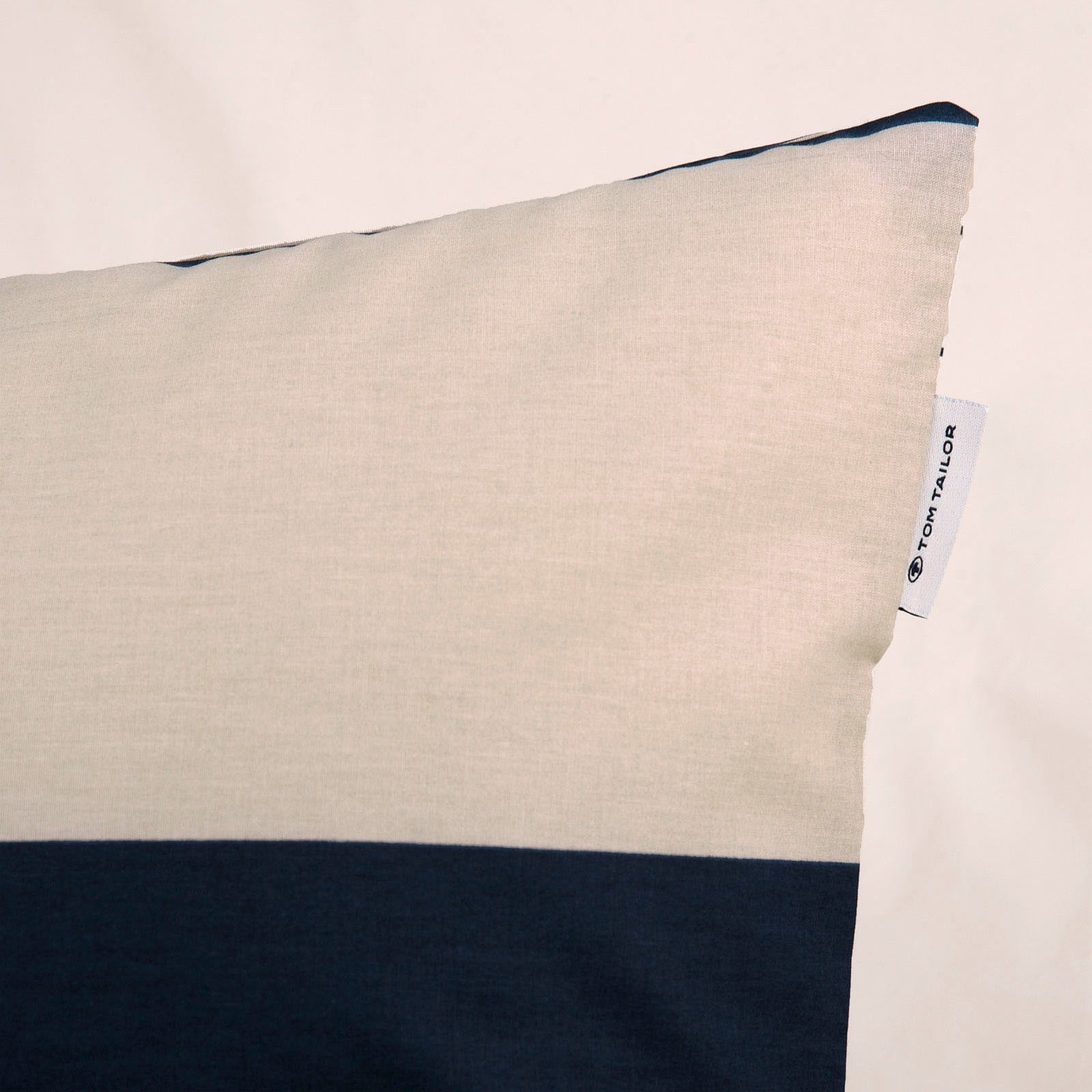 TOM TAILOR HOME Bettwäsche BOLD STRIPES in Gr. 135x200cm, 155x220cm oder 200x220cm, Renforcé, 2 teilig, new bedroom, mit farbigem Markenreißverschluss