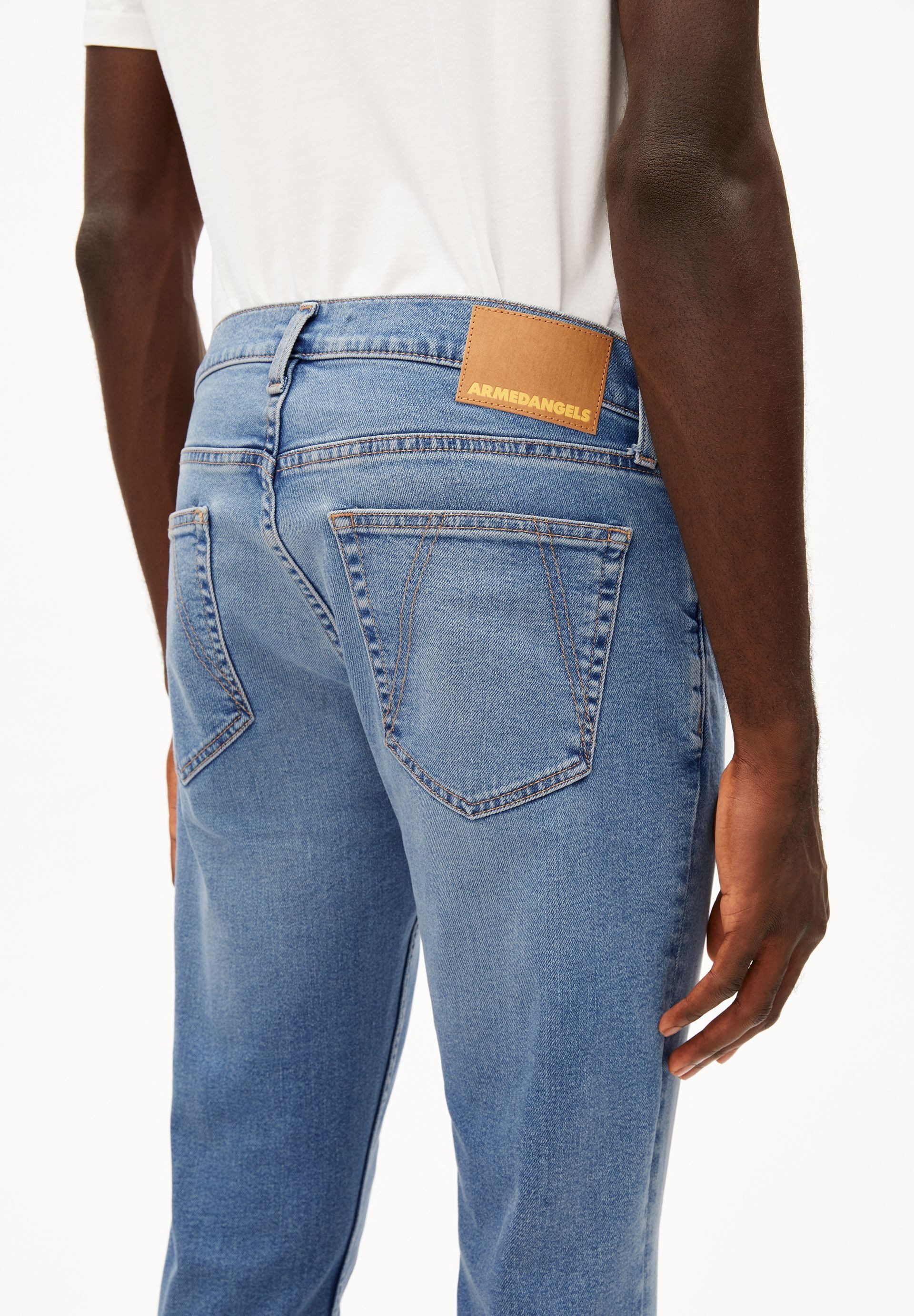 Armedangels Slim-fit-Jeans IAAN Slim Jeans aus recyceltem Baumwoll-Mix (Comfort-Stretch) Mid waist
