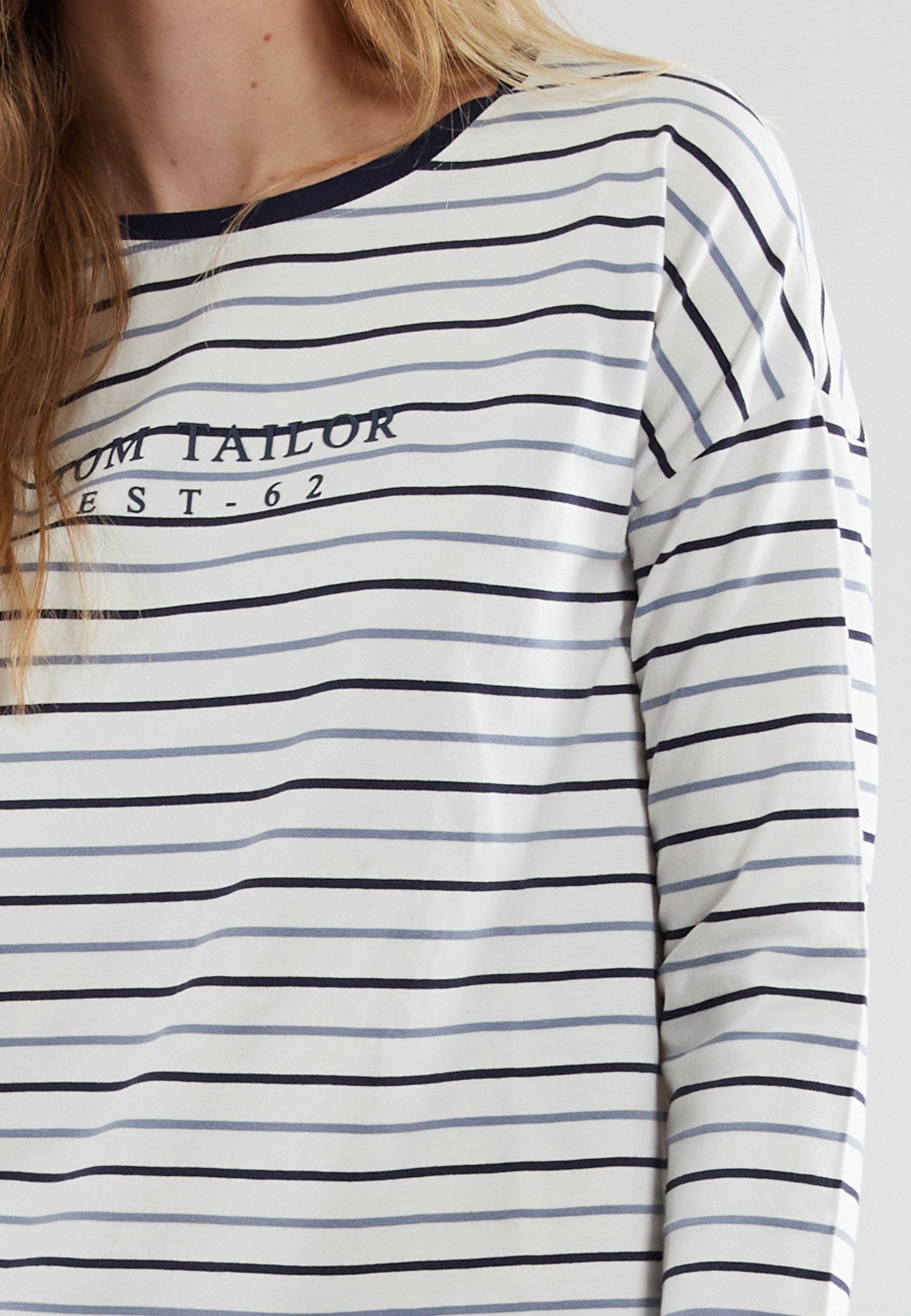 TOM TAILOR Pyjama Zaria (2 tlg) gestreiftes Oberteil, mit Rundhalsausschnitt und langem Arm – Bild 4 von 5