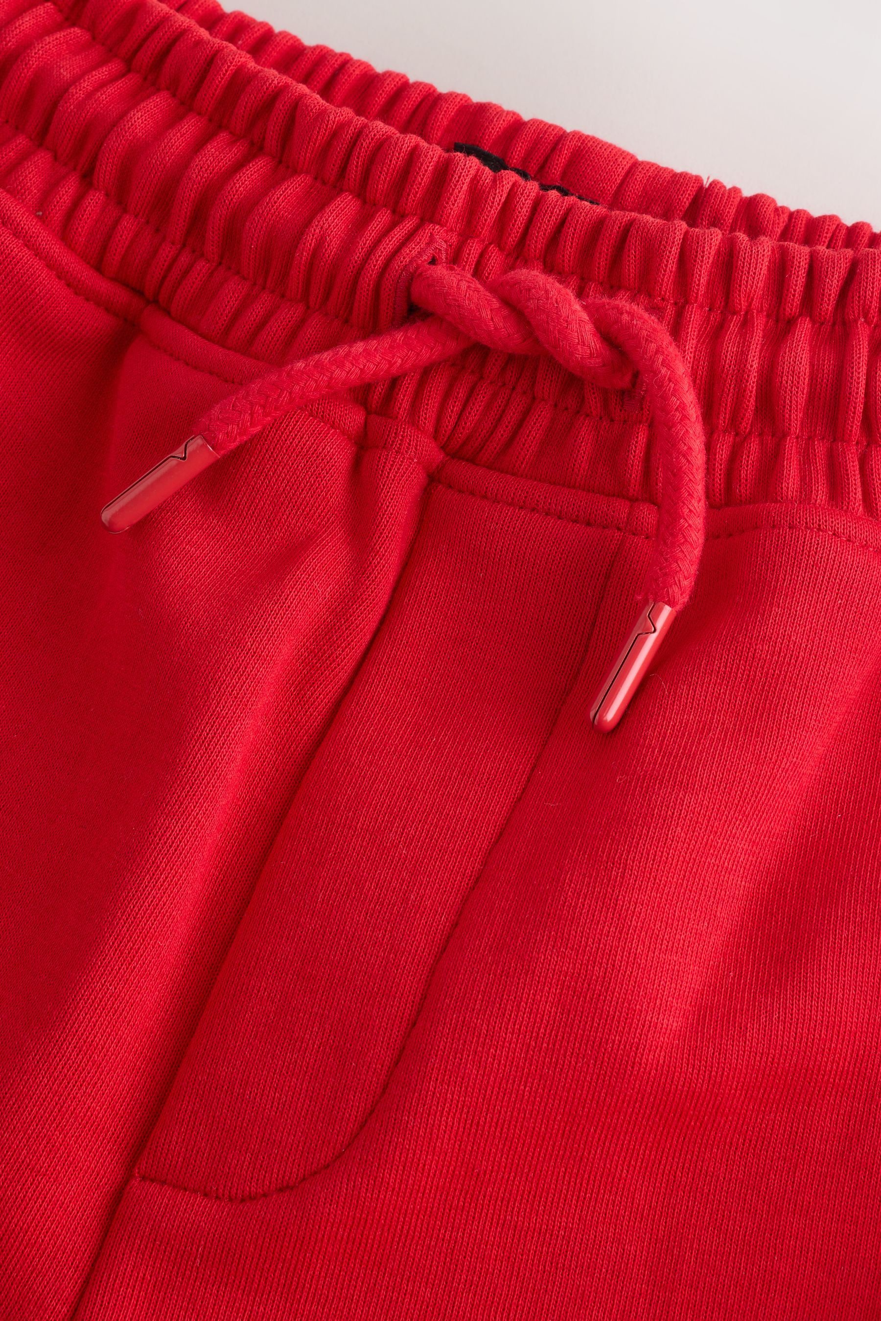 Next Trainingsshorts Sport-Shorts mit Bahnendesign (1-tlg)
