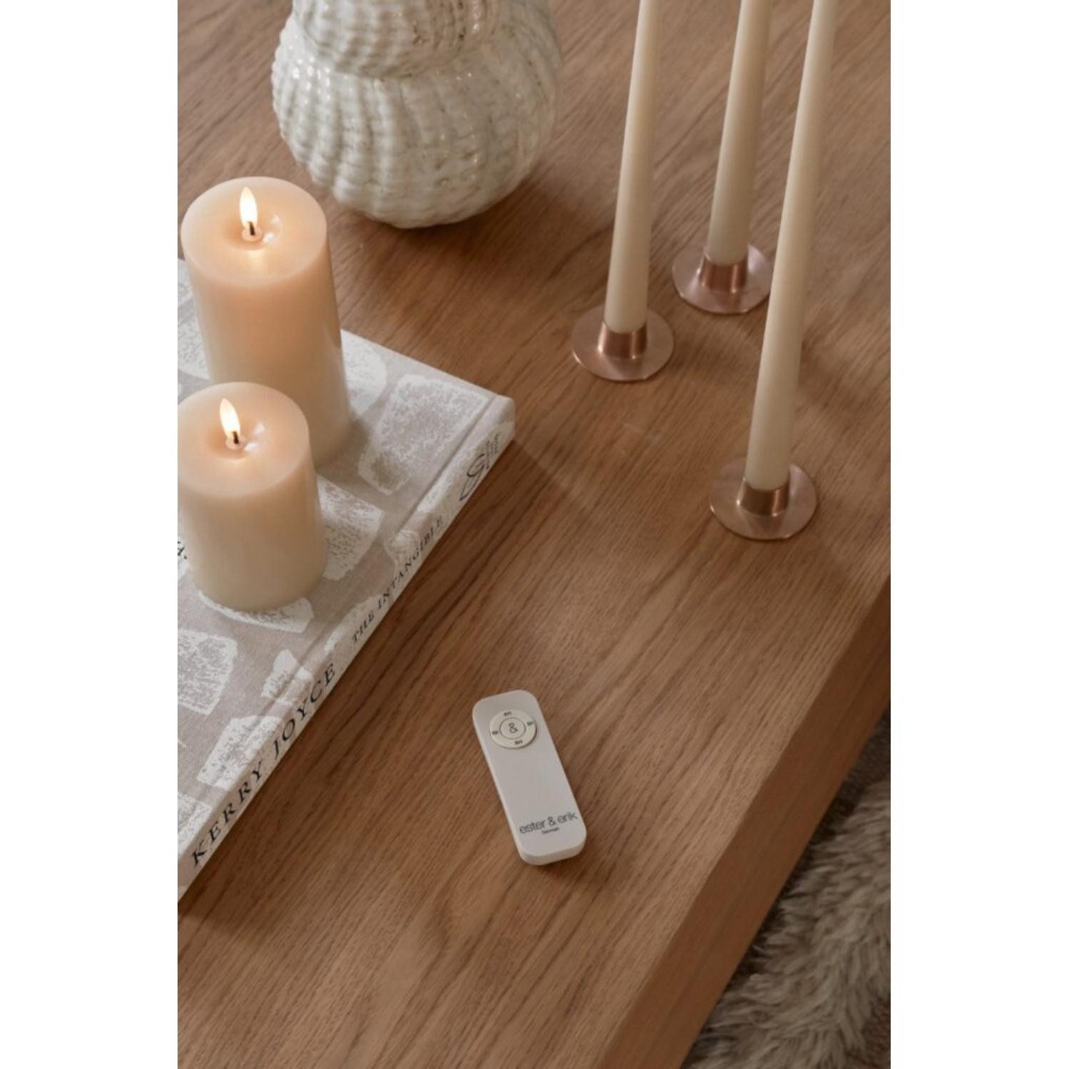 ester & erik Tafelkerze LED Spitzkerze Taper Candle Linen Grey (30cm) (2-te günstig online kaufen