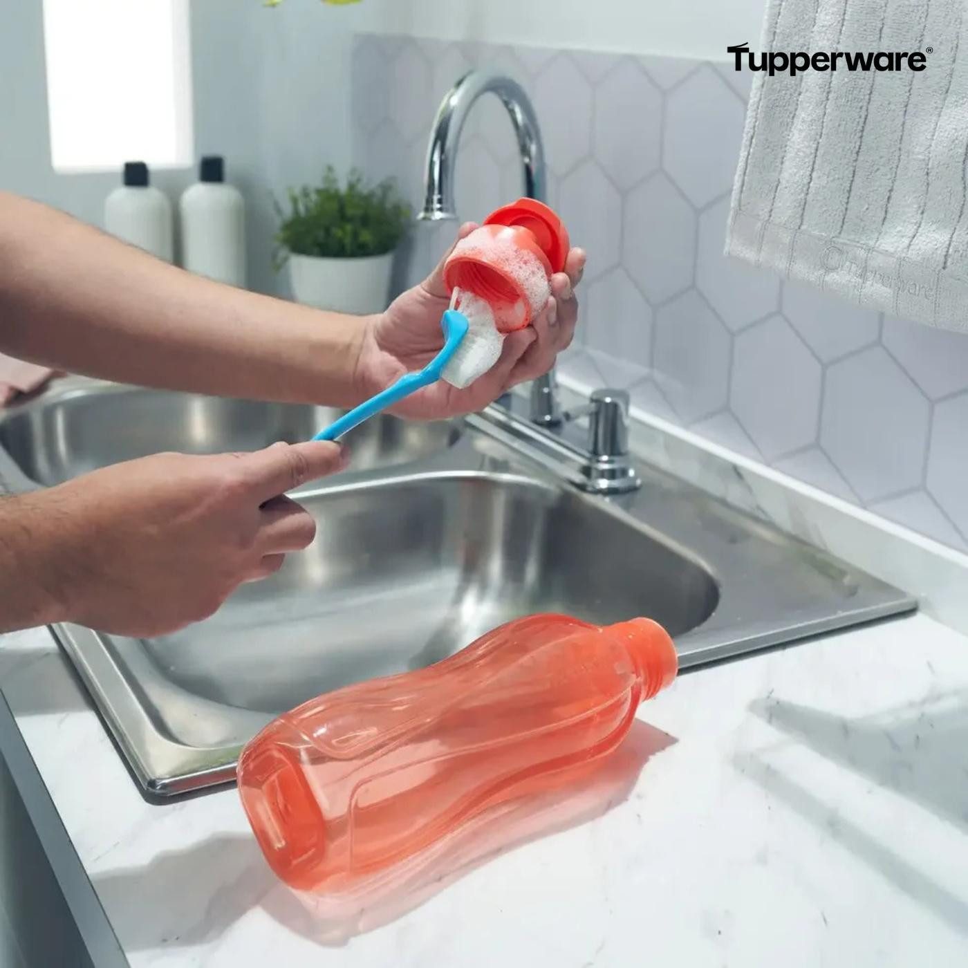 TUPPERWARE Trinkflasche EcoEasyTrinkflasche 1 Liter - rot