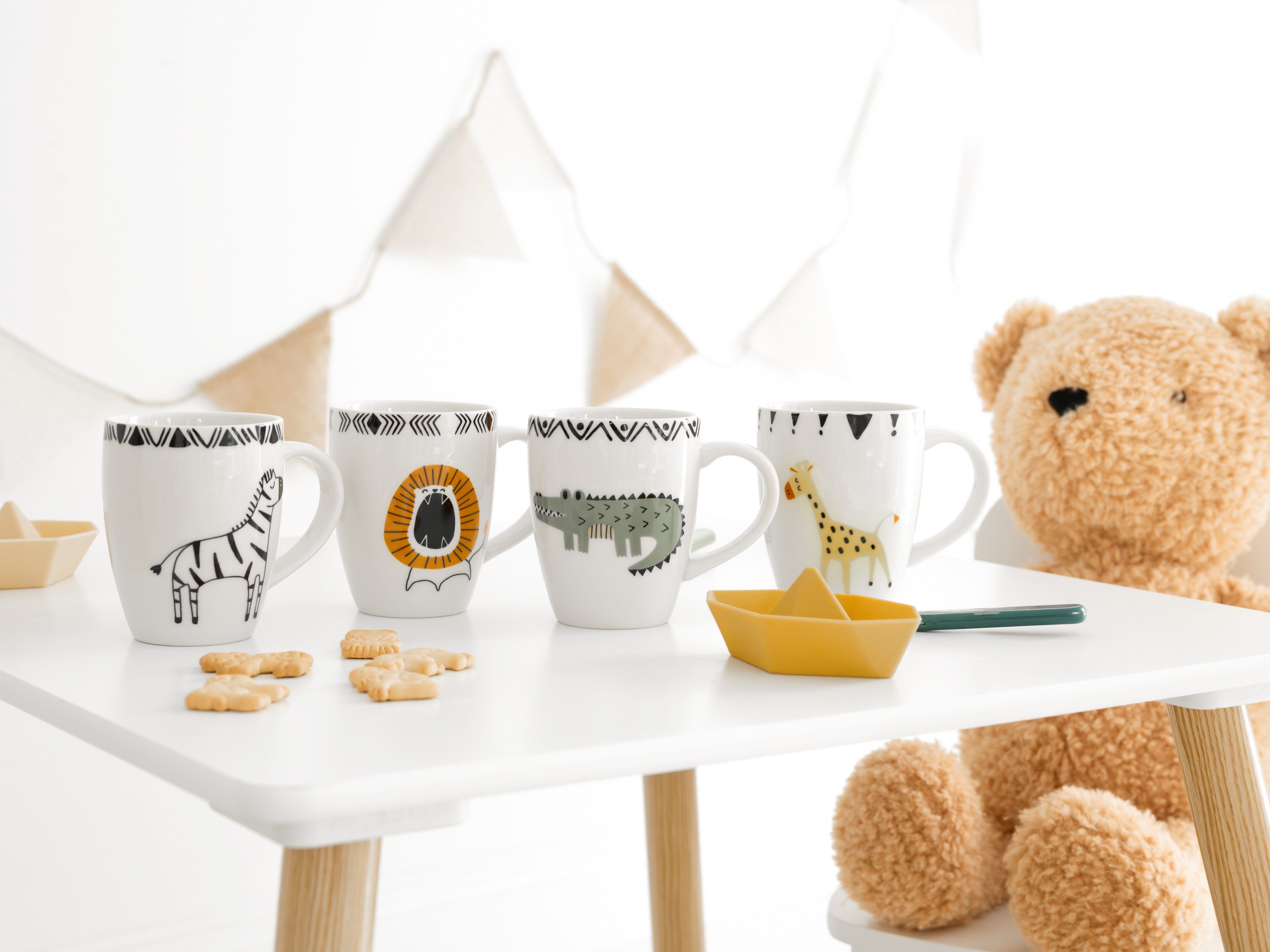 CreaTable Becher Safari, Becher-Set 4-tlg., 4-tlg., Steinzeug, Tiermotive, skandinavischer Stil, Ethno-Style Motive