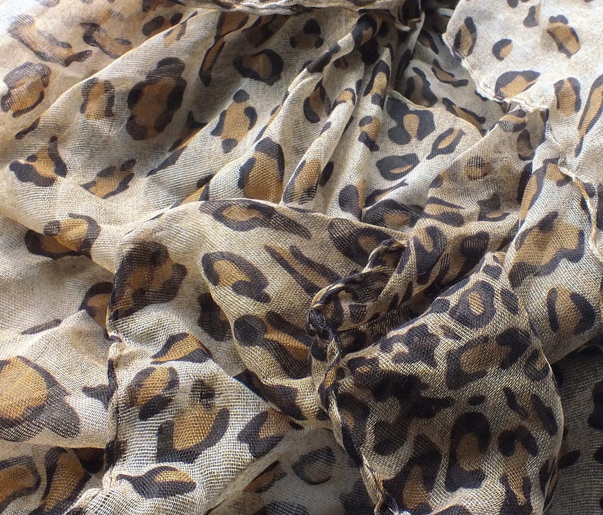 chic4home Schal Dreamy Flair, (1-St. 1-teilig), sommerlicher Damen Schal leicht beige-braun Farbpalette