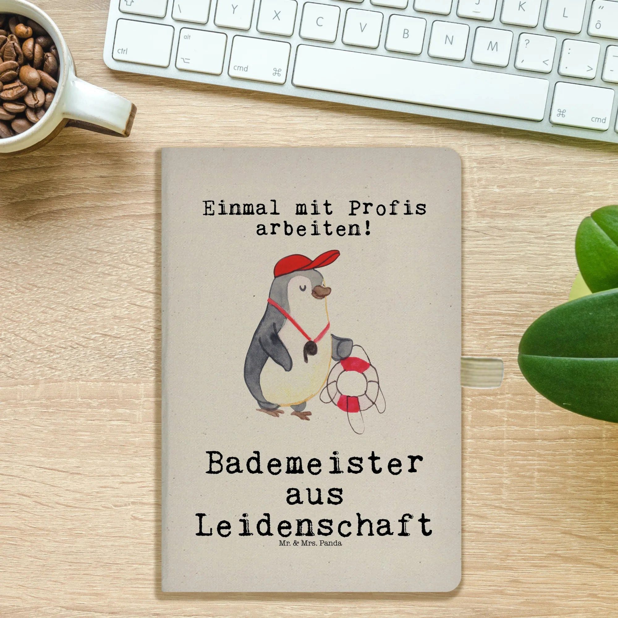 Thumbnail - Mr. & Mrs. Panda Notizbuch Bademeister Leidenschaft - Transparent - Geschenk, Schwimmmeister, A5 Mr. & Mrs. Panda, Hochw...