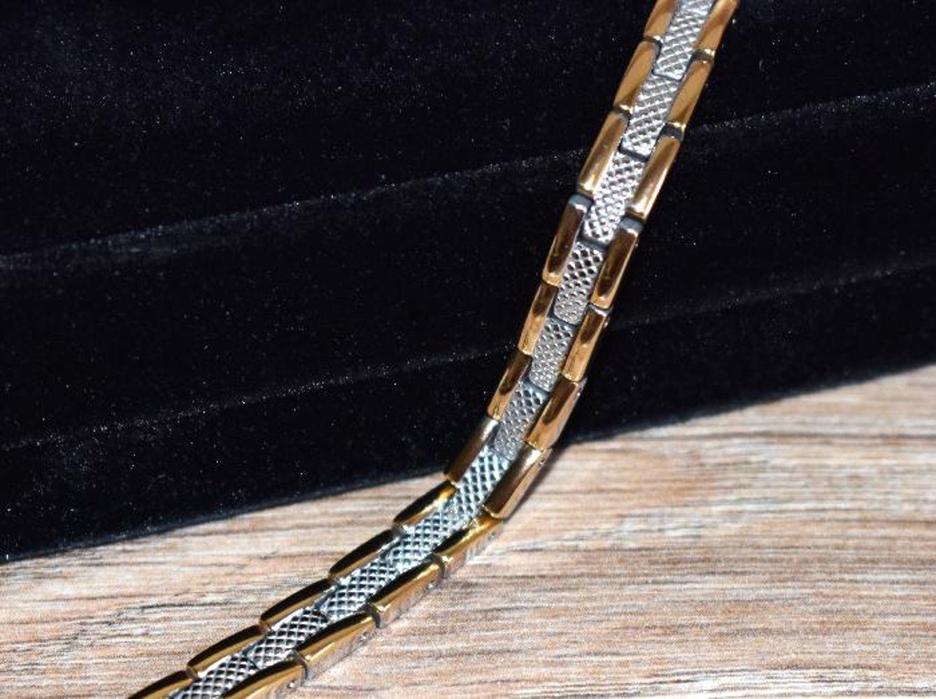 VITALmaxx Dots (Magnetschmuck), Edelstahl Cross Magnet Gold Damen Armband Silber