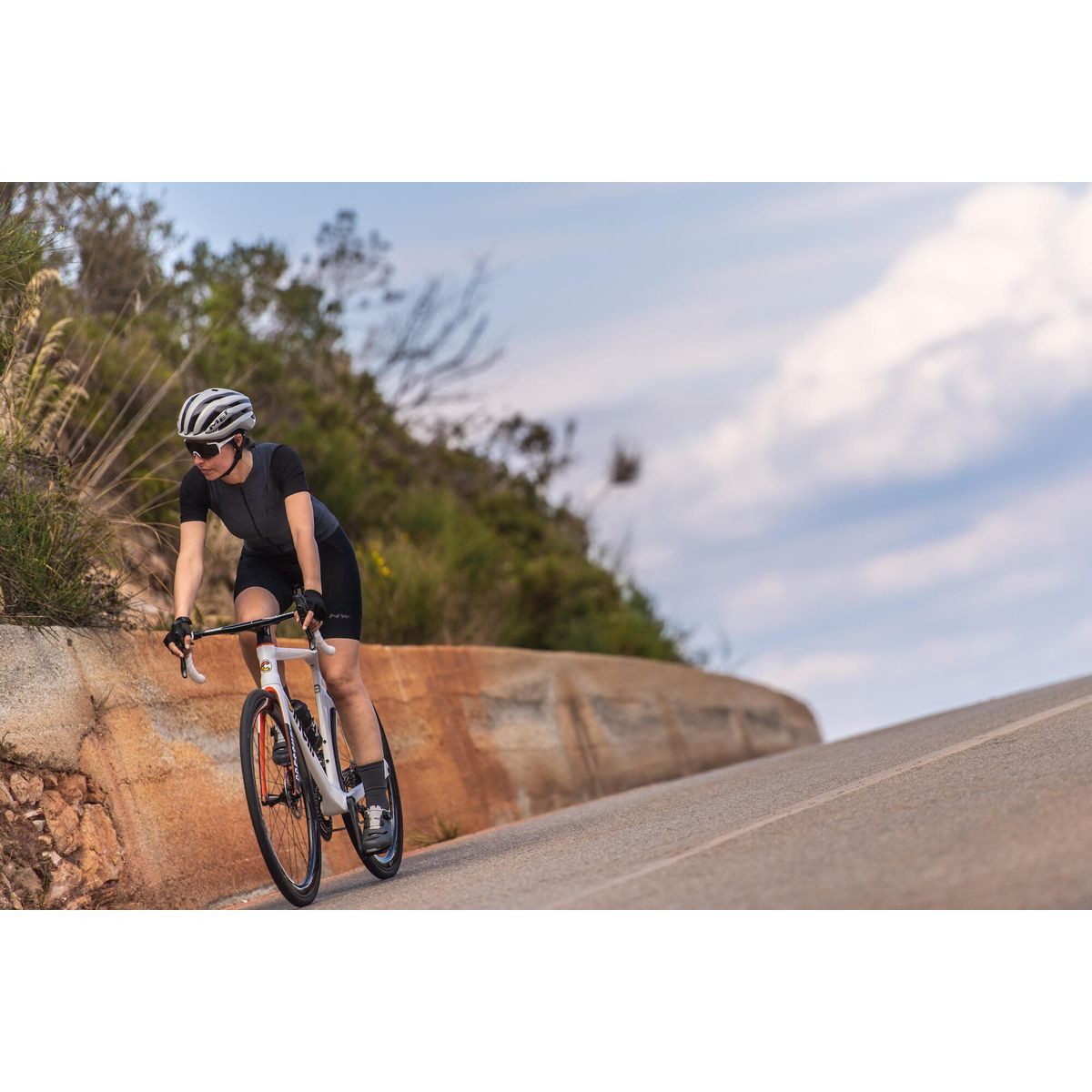 Northwave Storm 2 WMN Fahrradschuh Die Morph 10 AAS Sole zeichnet sich durch einen Steifigkeitsindex von