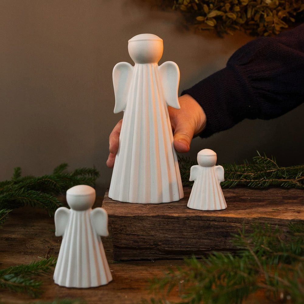 Storefactory Dekoobjekt Engel Saga in weiß als Weihnachtsdeko günstig online kaufen