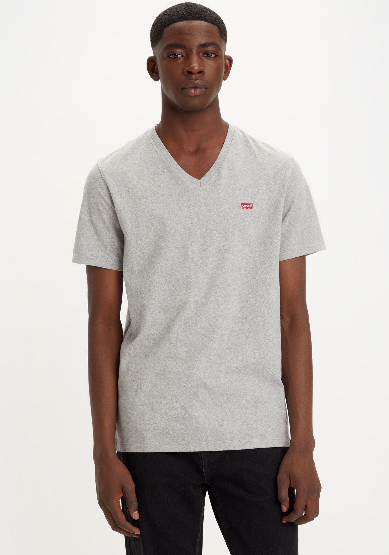 Levi's® V-Shirt LE ORIGINAL HM VNECK mit Logostickerei günstig online kaufen