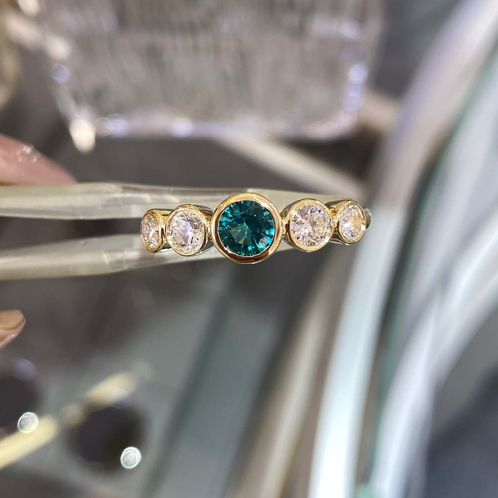 Jumpeak Diamantring Ring mit kultiviertem Smaragd und Diamanten,Ring Damen,Verlobungsring, Trauring,Promise Ring,Ring mit Stein,Damen Geschenk,Geschenk Schwester