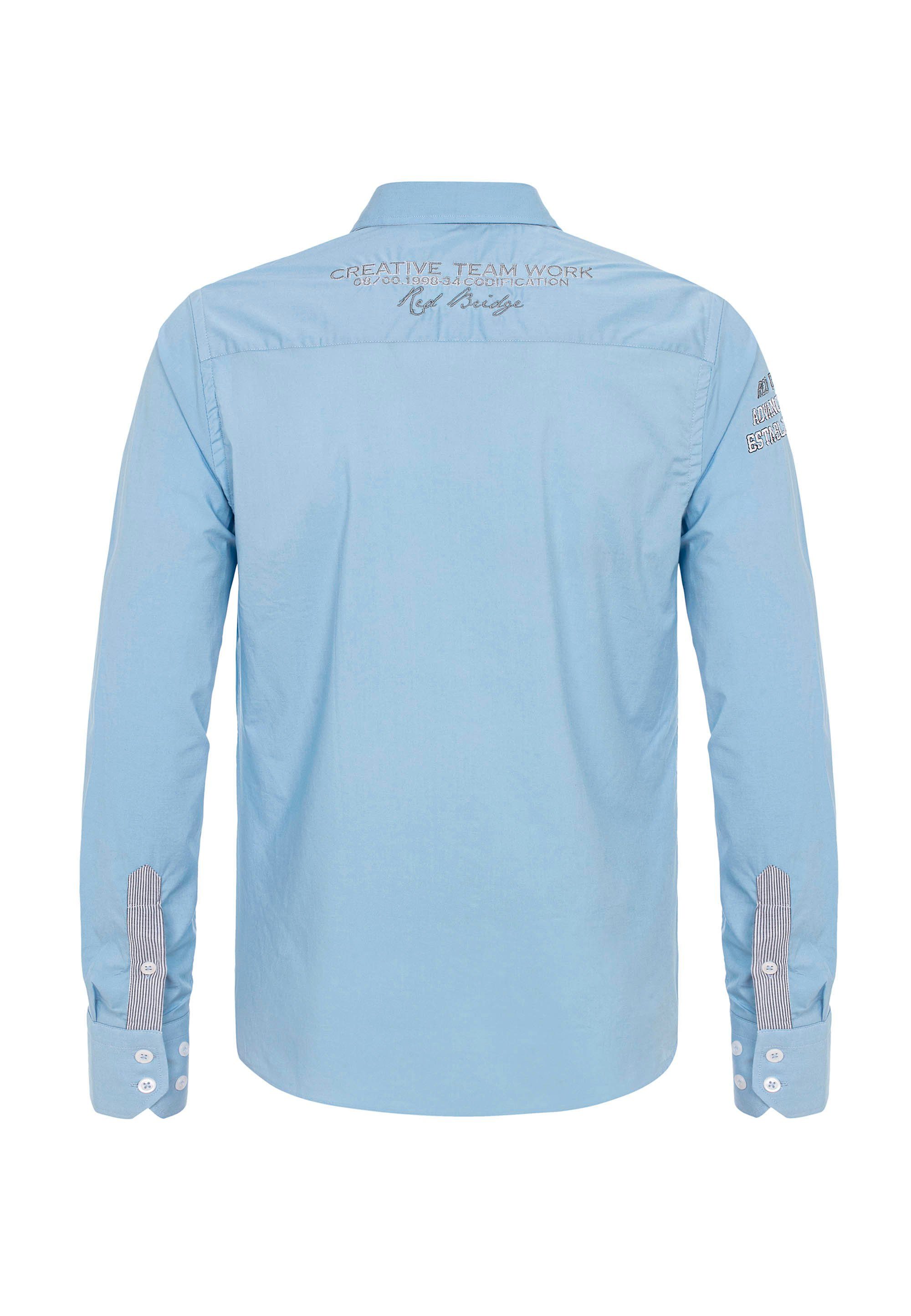 RedBridge Langarmhemd Jersey Slim City Fit-Schnitt Stickerei mit im hellblau