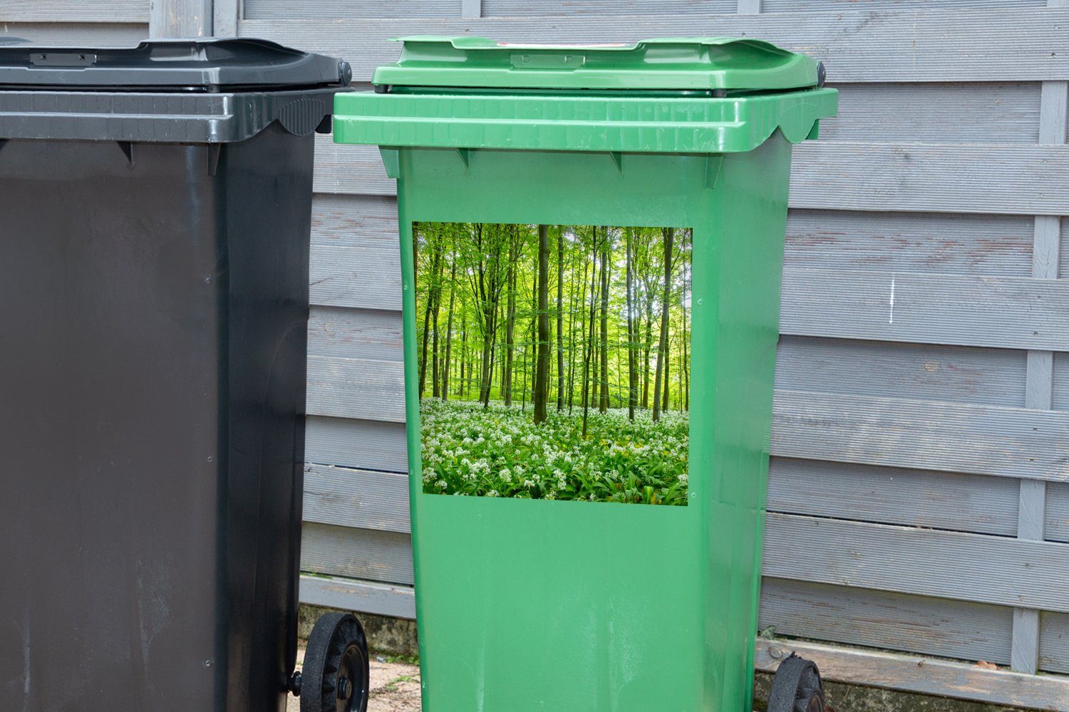 - Grün St), Mülltonne, - Abfalbehälter Bäume Wandsticker MuchoWow (1 Mülleimer-aufkleber, Container, Sticker, Wald
