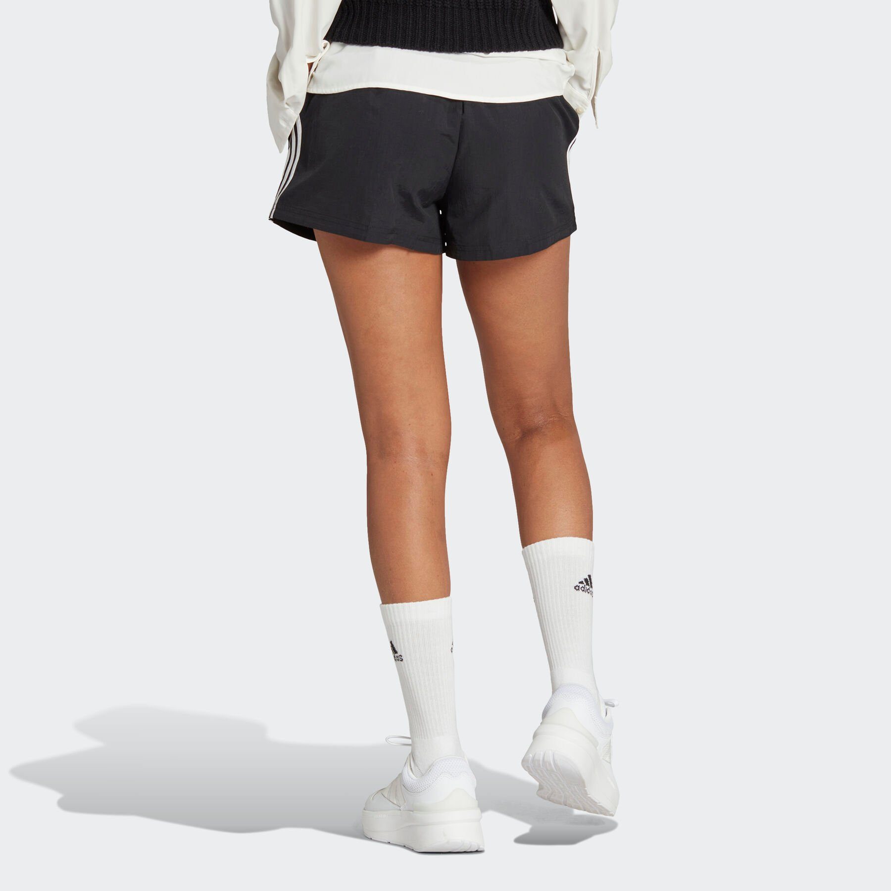 adidas Sportswear Shorts ESSENTIALS WOVEN 3-STREIFEN black/white (1-tlg)