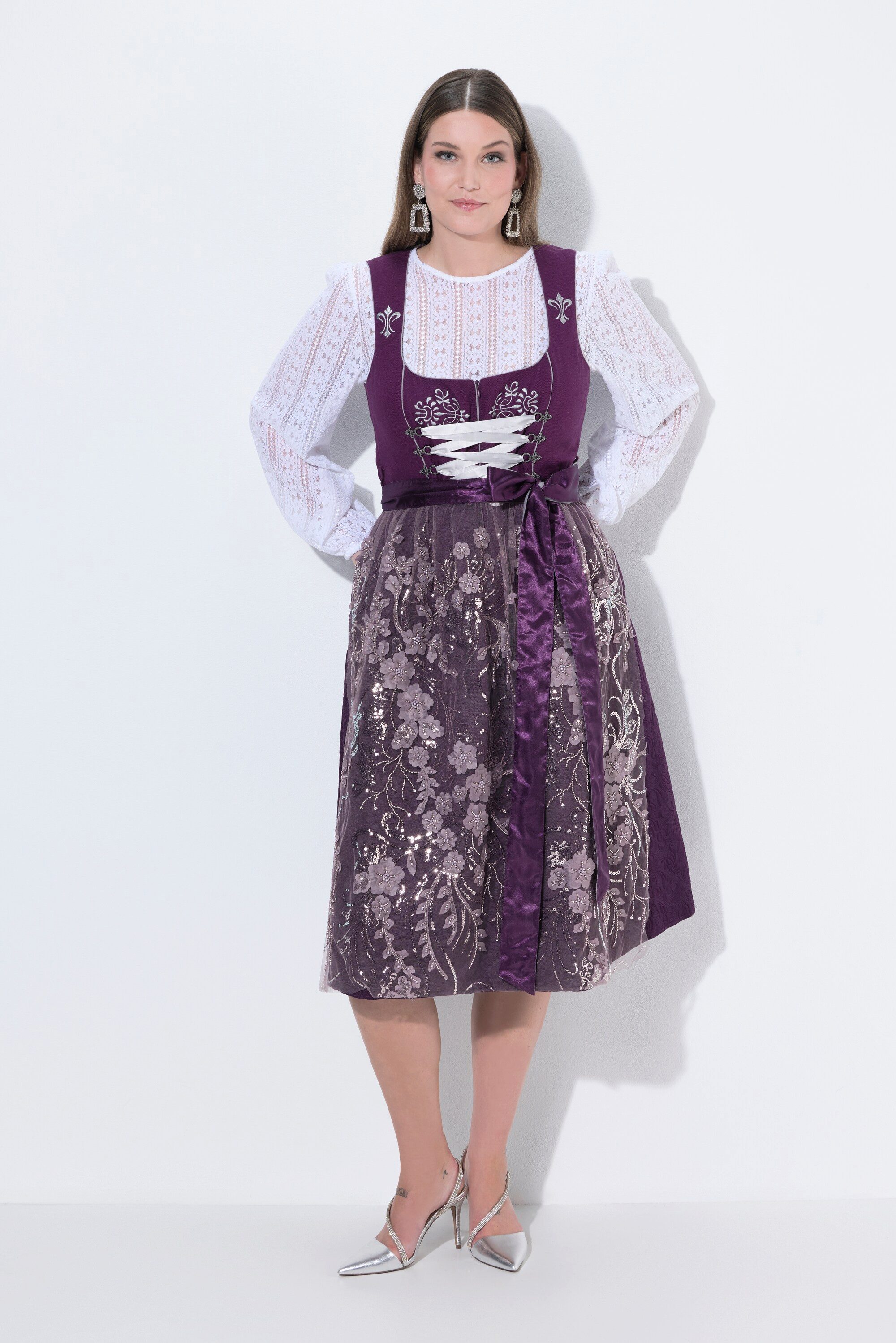 Ulla Popken Dirndl Dirndl Stickerei Schnürung Carré-Ausschnitt