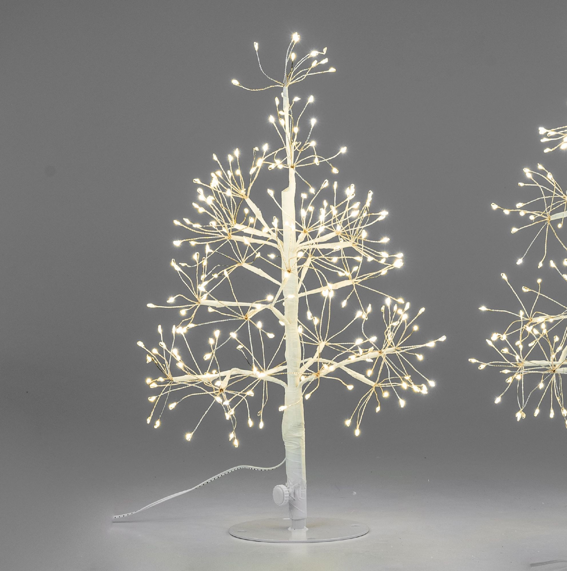 formano LED-Dekofigur Funkeleffekt, Mit Timerfunktion, Weiß, Motiv: Baum günstig online kaufen