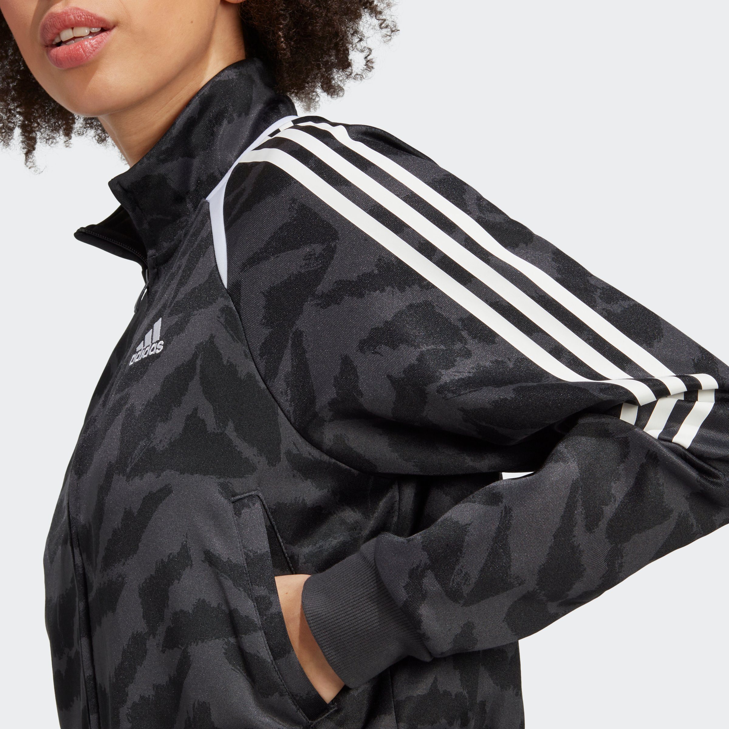 adidas Sportswear / TIRO SUIT Outdoorjacke / / Carbon LIFESTYLE White Black TRAININGSJACKE UP White