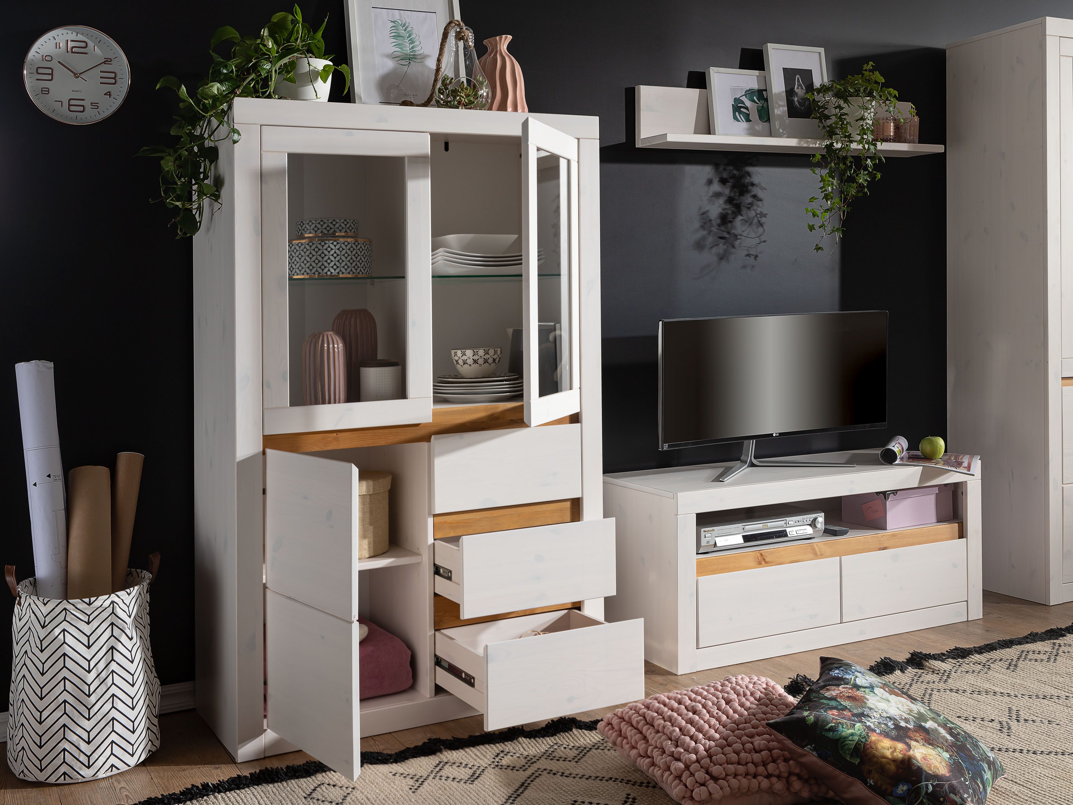 Woodroom Highboard Weimar (95 x 150 x 42 cm), Hochschrank massive Kiefer weiß gewachst