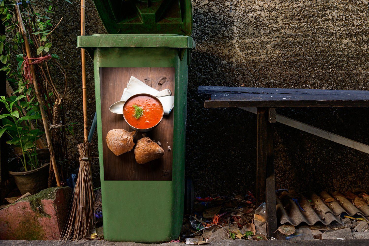 Mülleimer-aufkleber, einem Löffel Mülltonne, St), Brot Stücken und MuchoWow Container, Tomatensuppe mit zwei Wandsticker Abfalbehälter (1 alten Sticker,