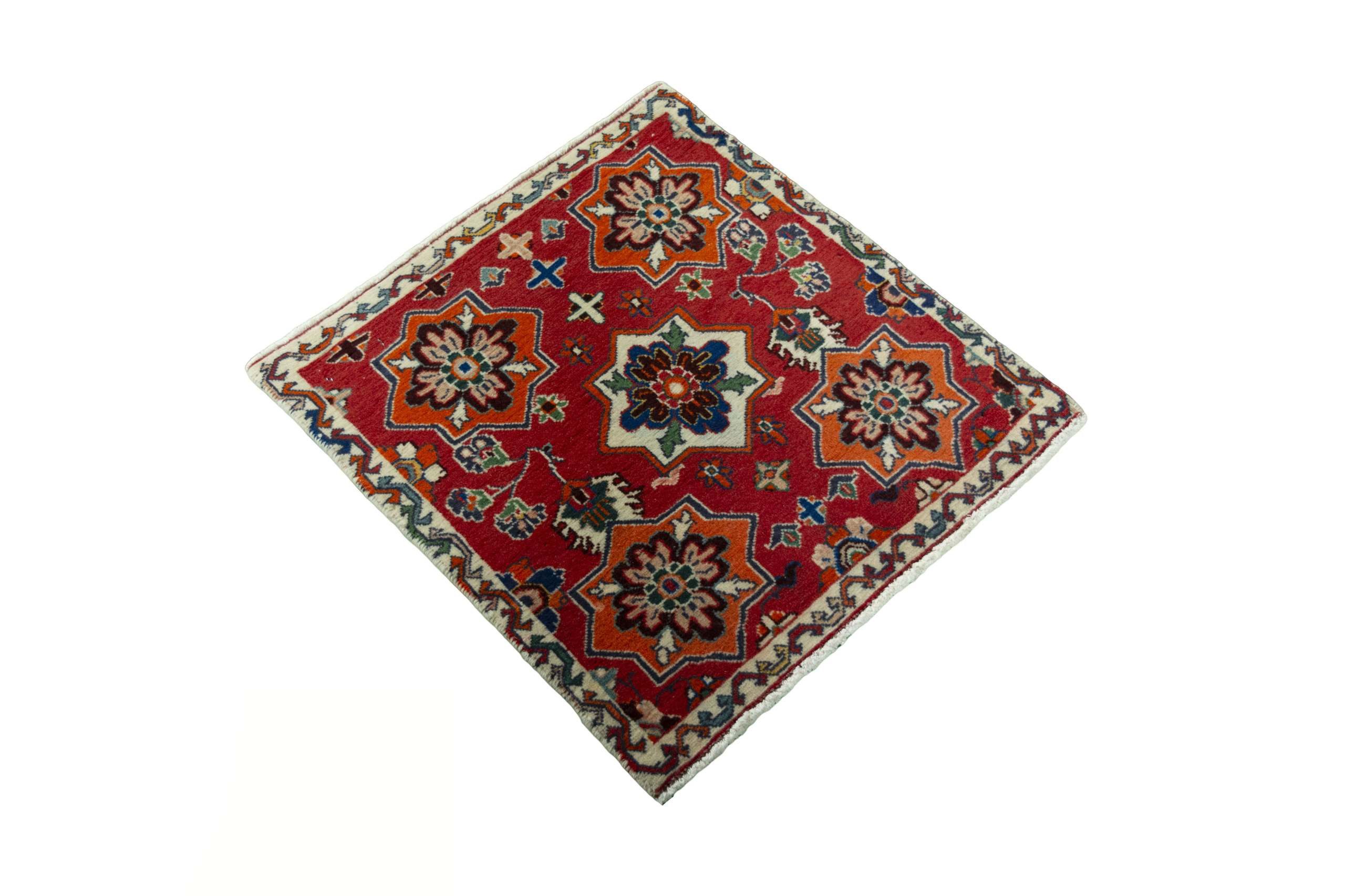 CABBEL Orientteppich 60x57 cm Perser Shiraz Rot Schurwolle Handgeknüpft Nomaden Unikat, quadratisch, Höhe: 8 mm, 100% Schurwolle – weich, pflegeleicht, solide Knüpfdichte