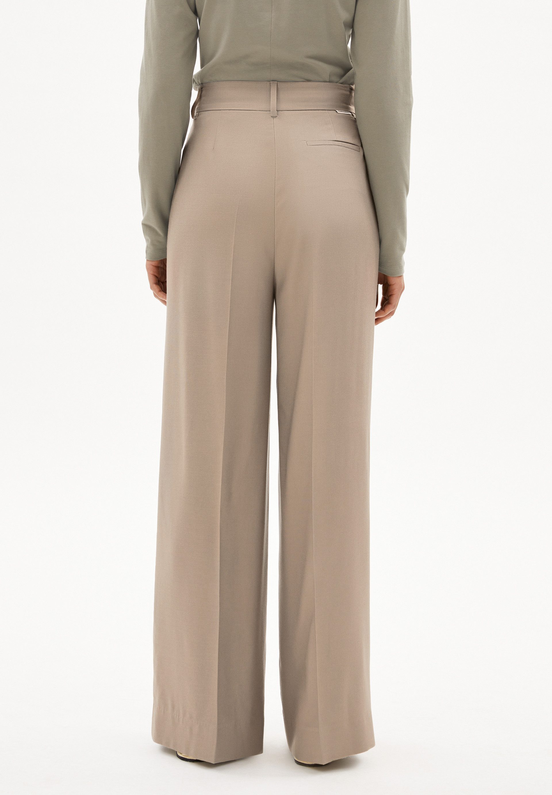 Armedangels Stoffhose KAAYUA Webhose aus LENZING™ ECOVERO™ Viskose Mix (High Waist, Regular Fit)
