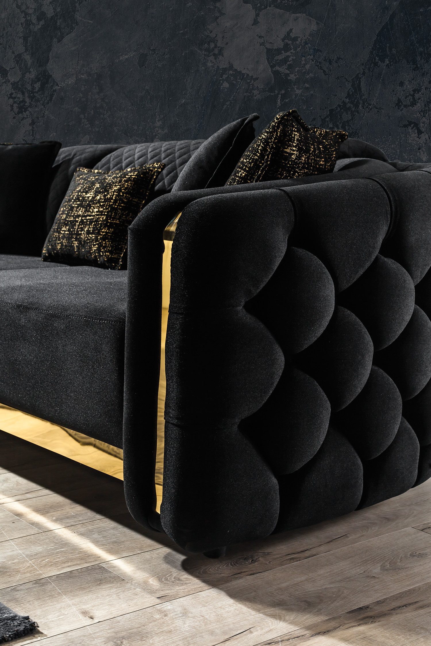 Viva Möbel Sofa MILAN, Luxus und Eleganz für Ihr Zuhause.