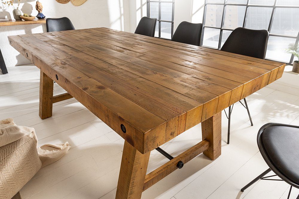 riess-ambiente Esstisch FINCA 165cm vintage braun - recyceltes Holz, recyceltes Massivholz · mit Querstrebe · Industrial · Pinienholz
