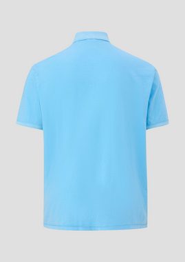 s.Oliver Kurzarmshirt Poloshirt mit kleinem Logo-Print Garment Dye