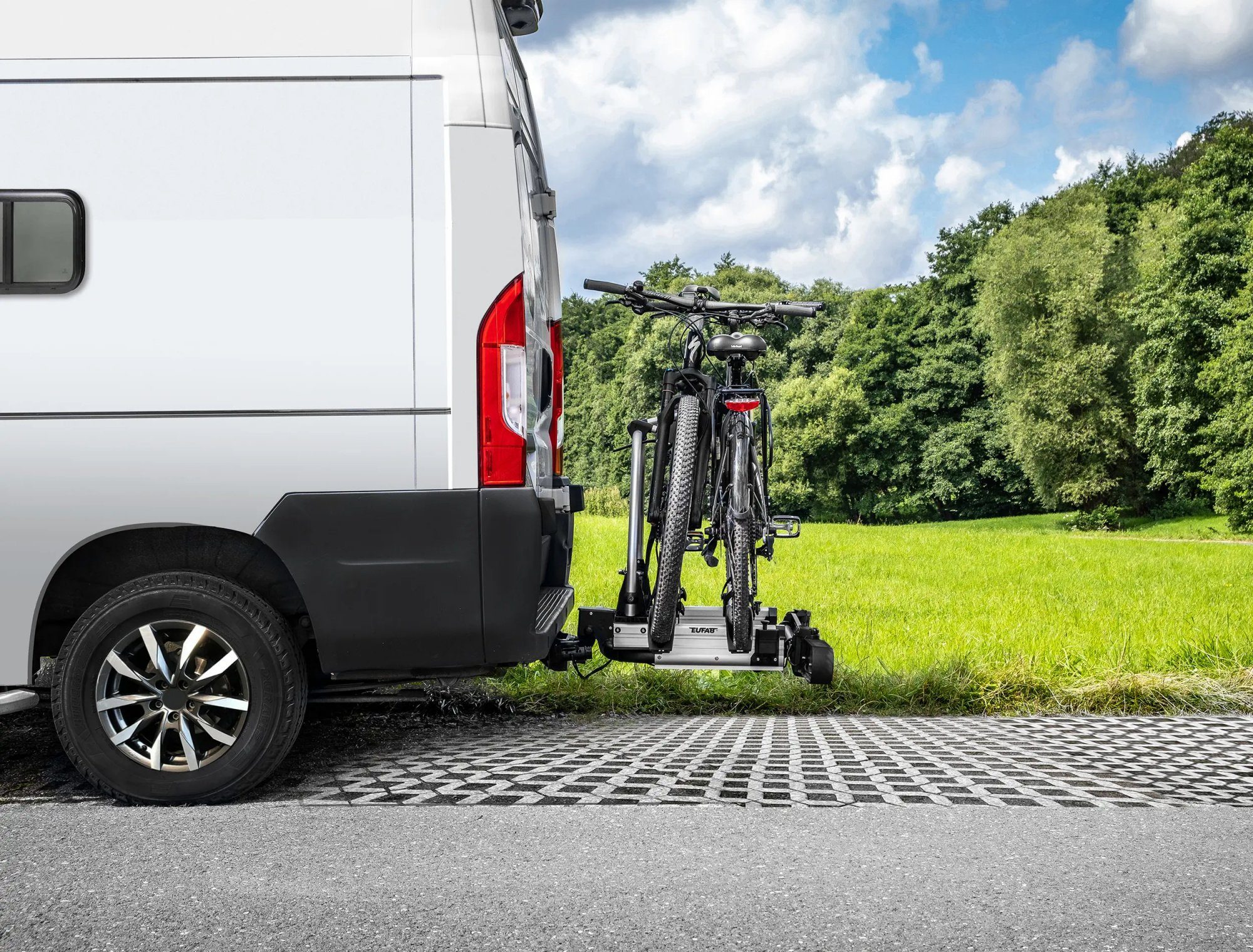 EUFAB Heckfahrradträger SD260 Heck-Fahrradträger (2 Räder) E-Bike geeignet, Ausziehbar, E‑Bike tauglich, vormontiert, klappbar