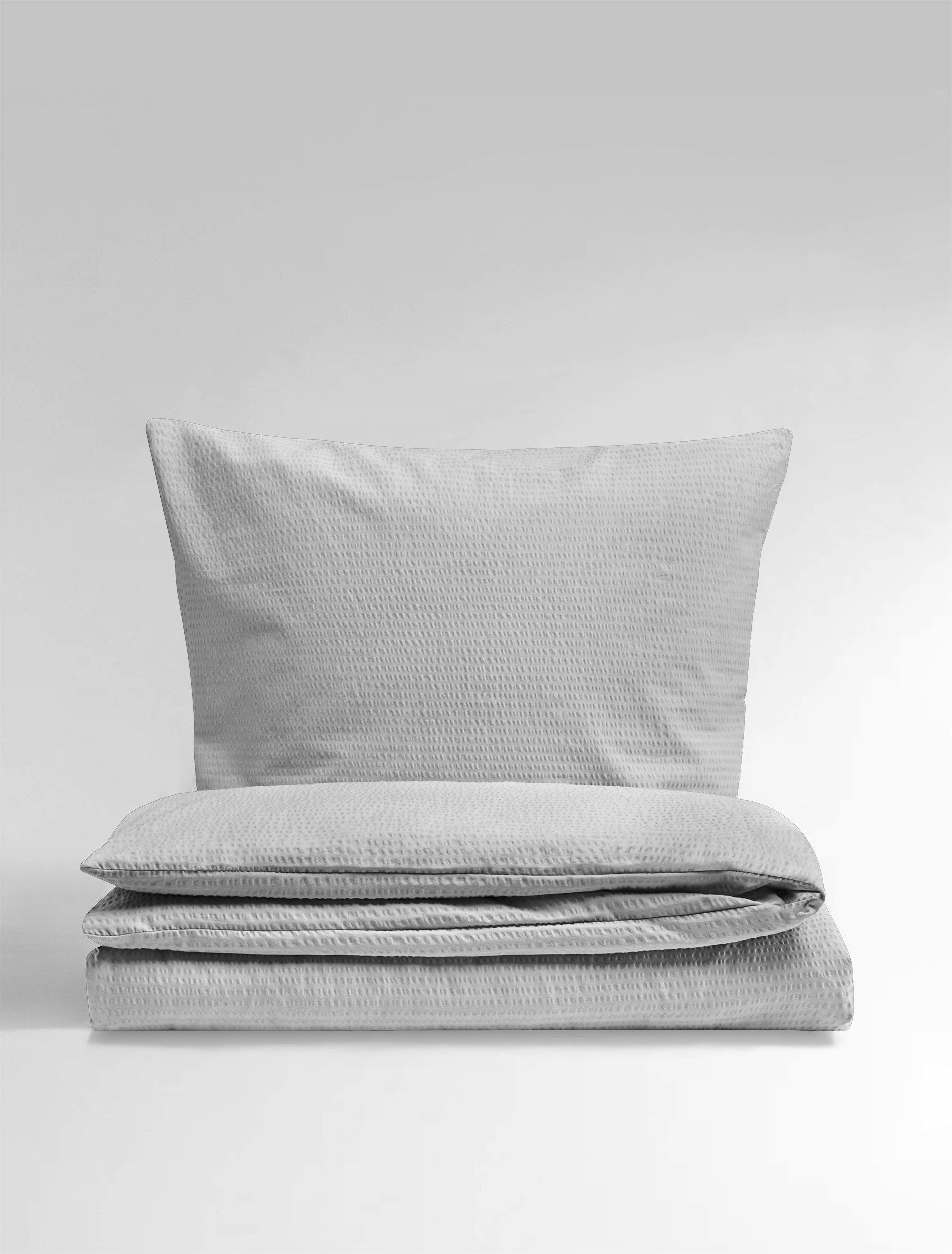 BIERBAUM Bettwäsche Chic Uni, Seersucker, 2 teilig, Schickes Unidesign: Modern und elegant für jedes Schlafzimmer
