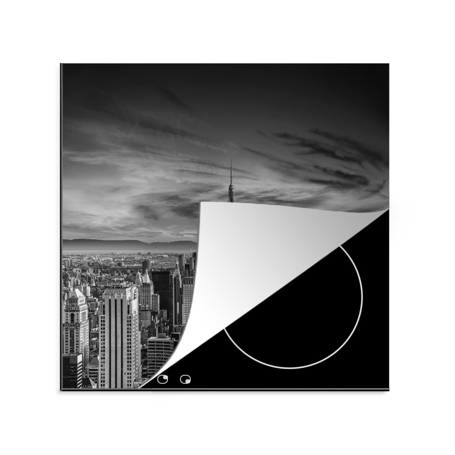 MuchoWow Herdblende-/Abdeckplatte Ungewöhnliche Wolken in New York - schwarz und weiß, Vinyl, (1 tlg), 78x78 cm, Ceranfeldabdeckung, Arbeitsplatte für küche