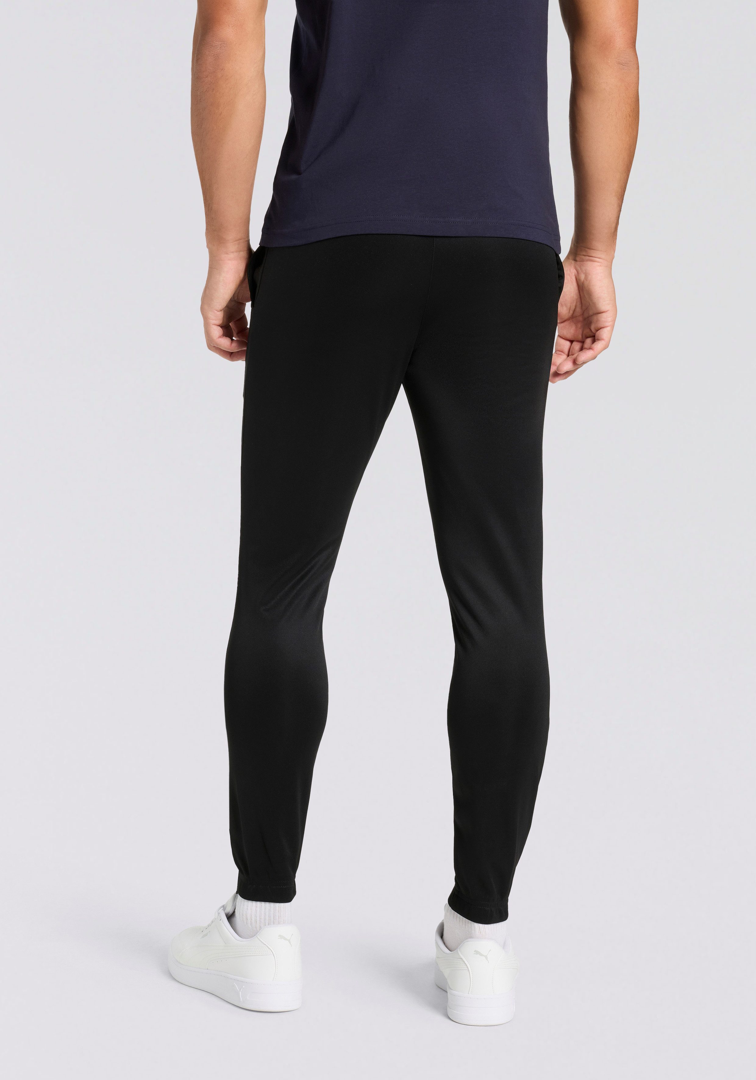 PUMA Trainingshose TEAMRISE POLY TRAINING PANTS atmungsaktives Material, mit DryCELL-Technologie, Regular Fit
