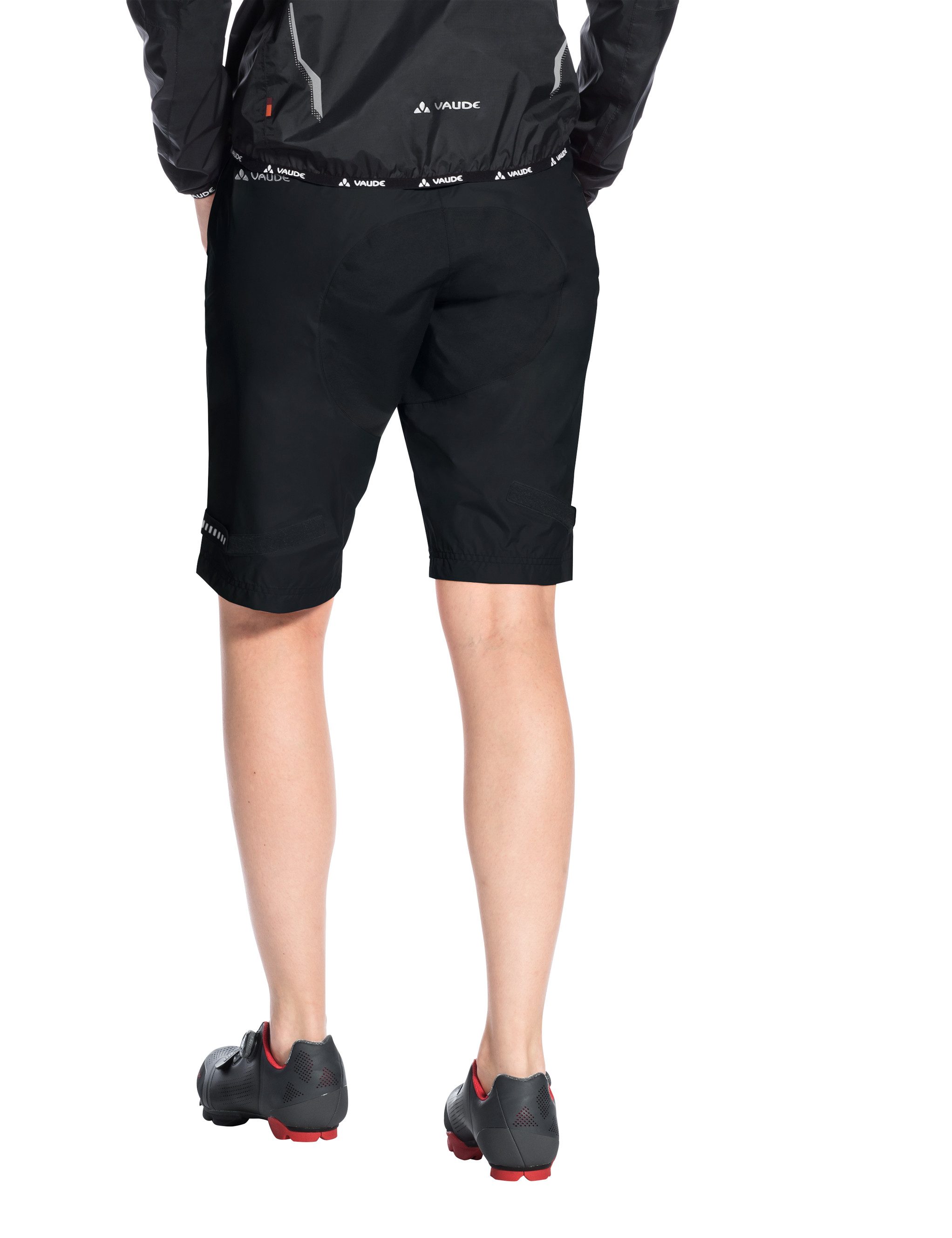 VAUDE Regenhose WOMEN'S DROP SHORTS sportlicher Stil, für Radsportaktivitäten, wasserdicht, winddicht